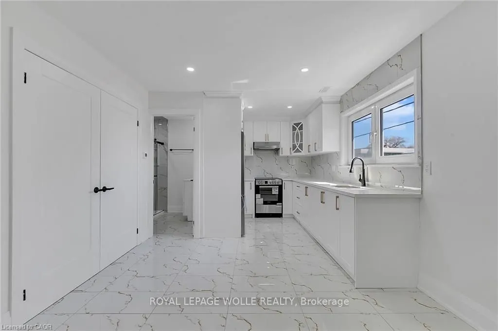 581 Lancaster Street W #2