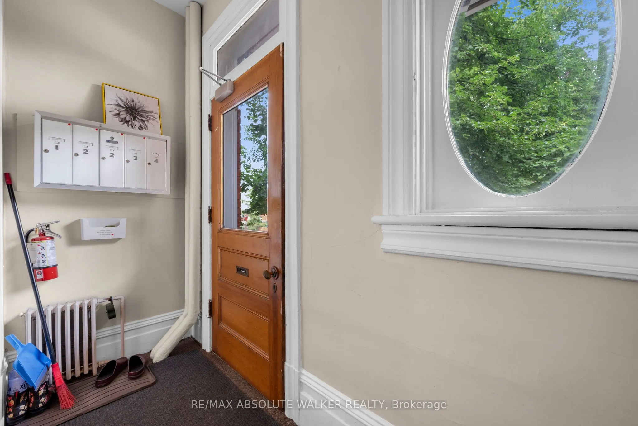 120 Strathcona Avenue