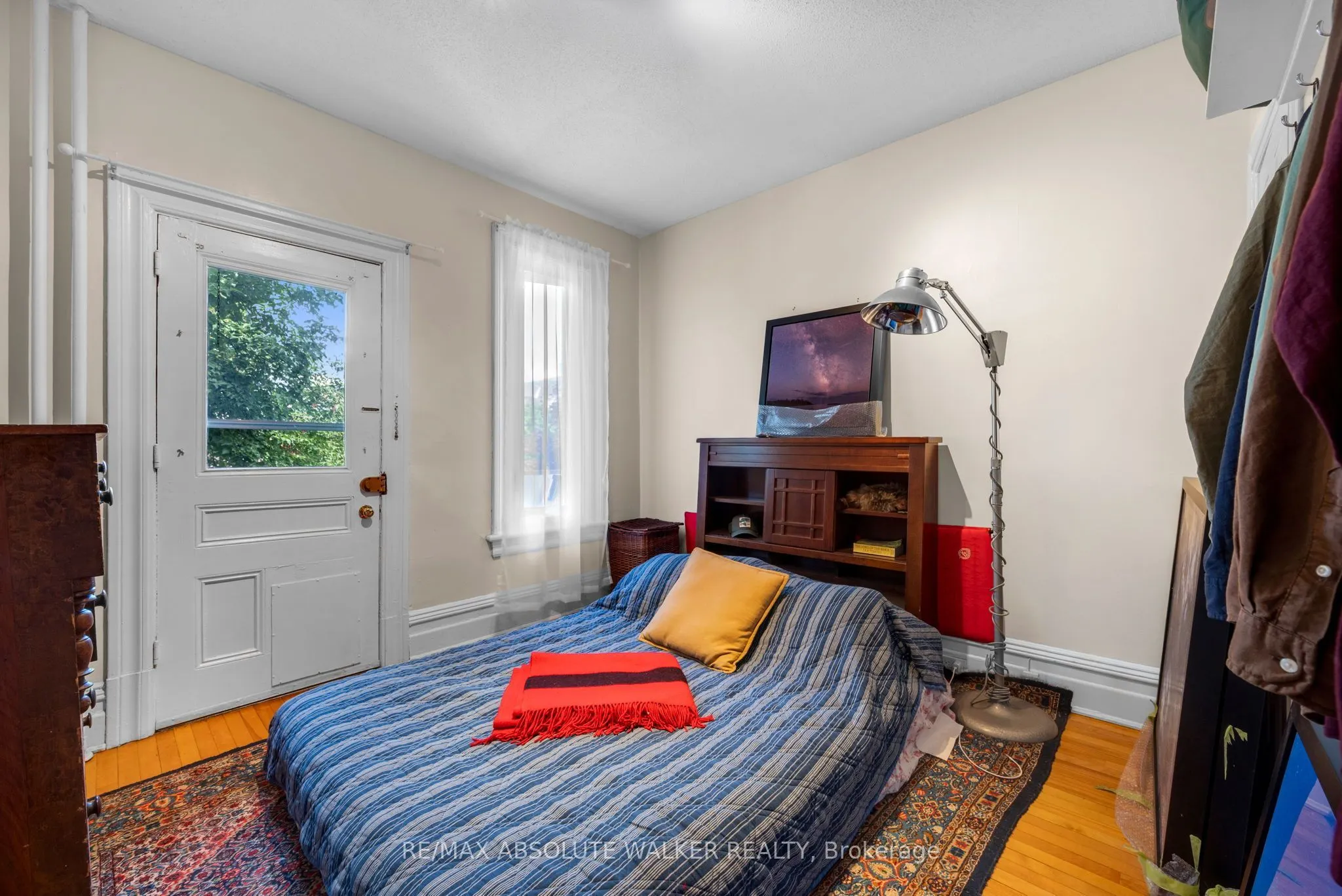 120 Strathcona Avenue