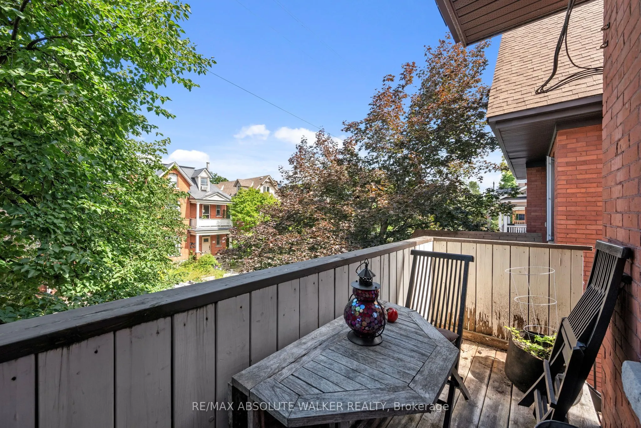 120 Strathcona Avenue