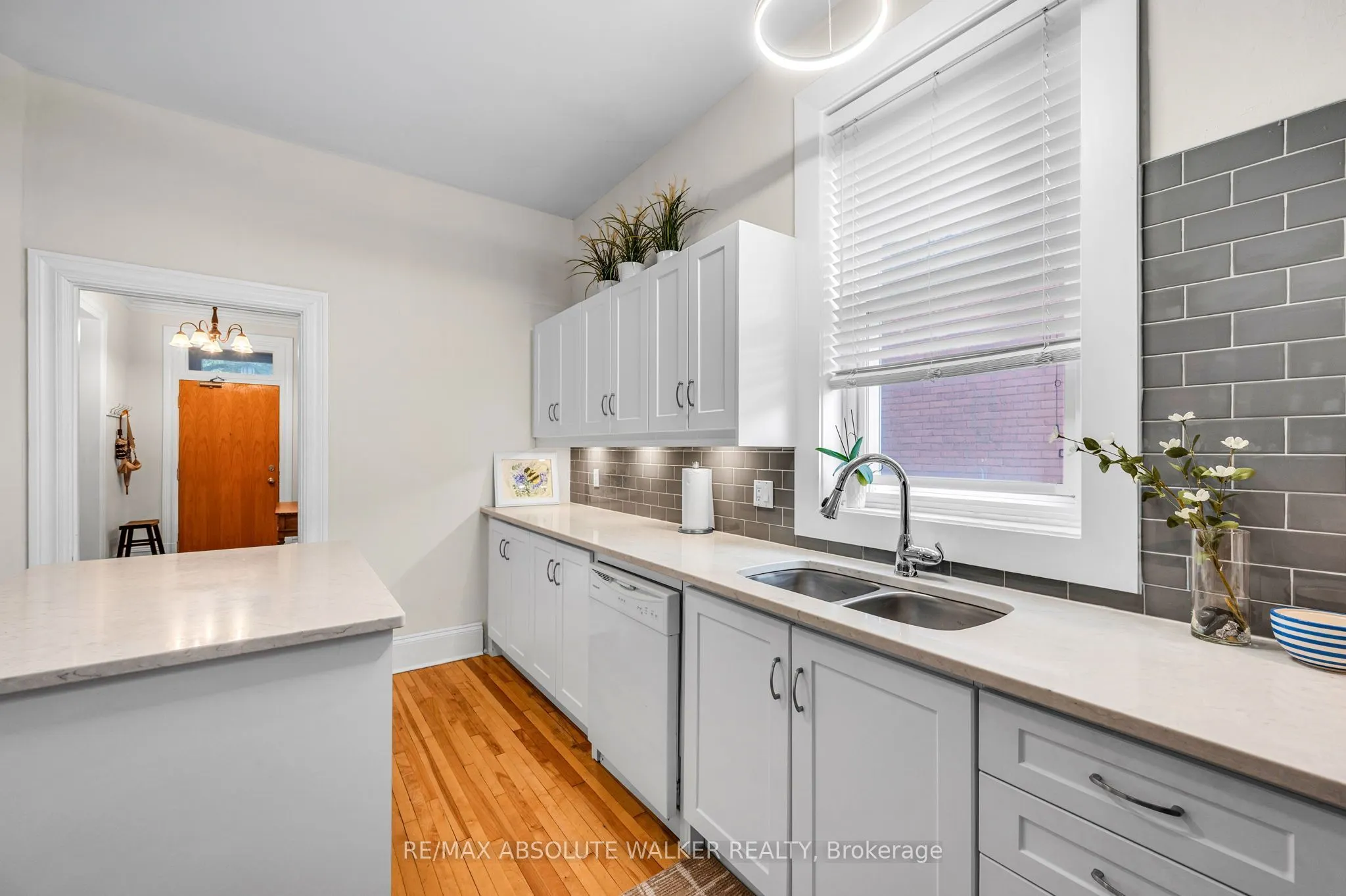 120 Strathcona Avenue