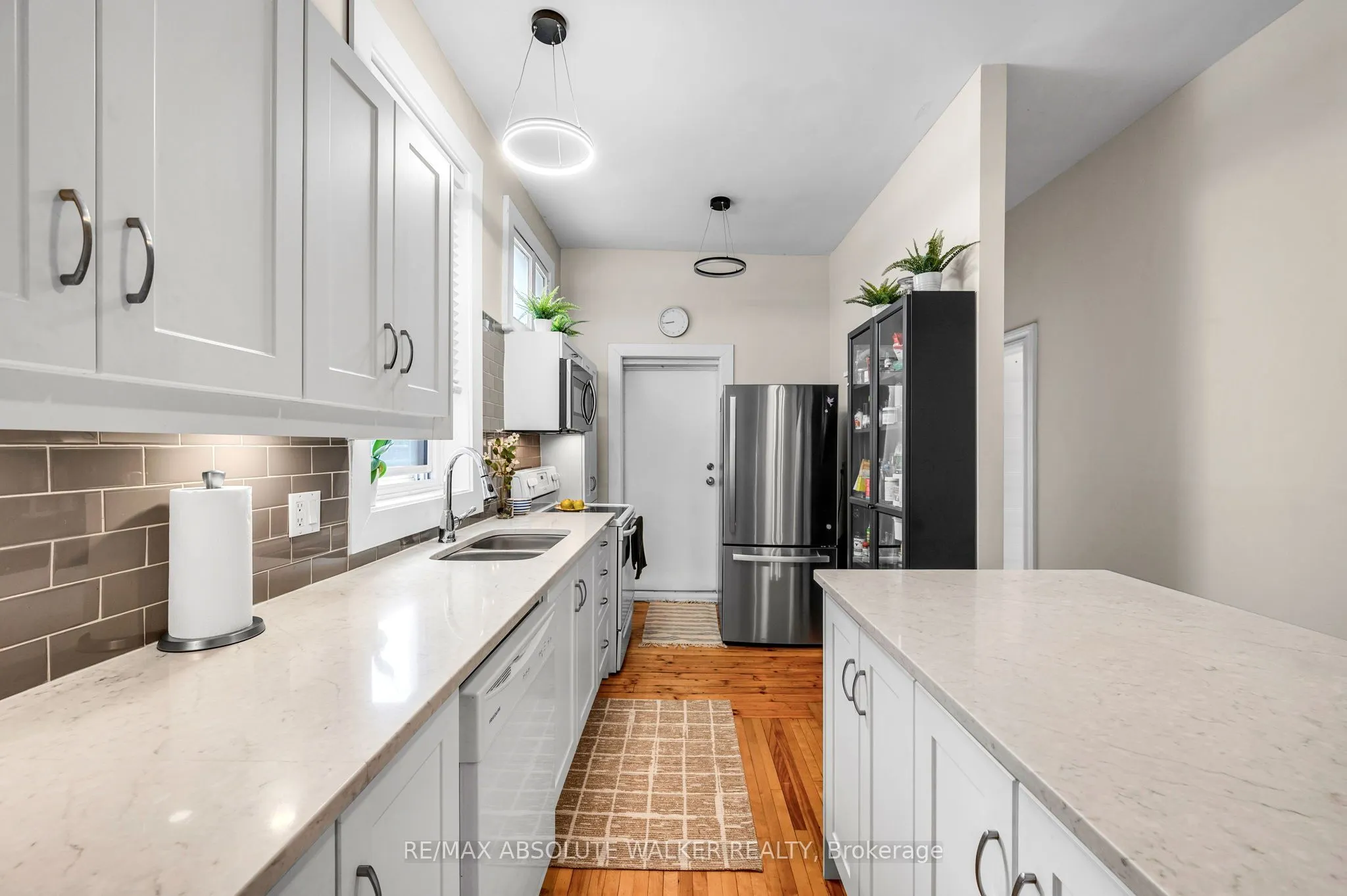 120 Strathcona Avenue