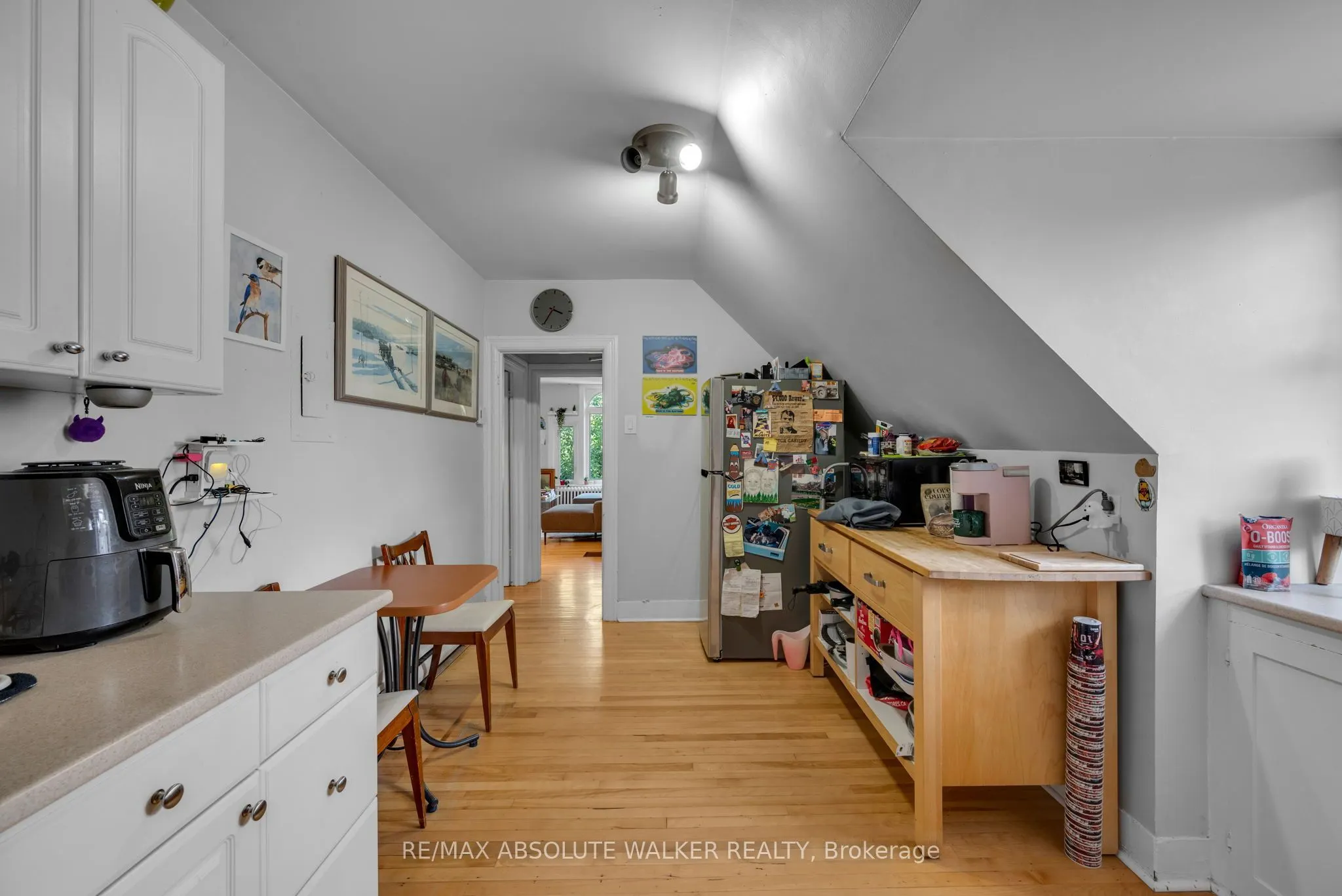 120 Strathcona Avenue