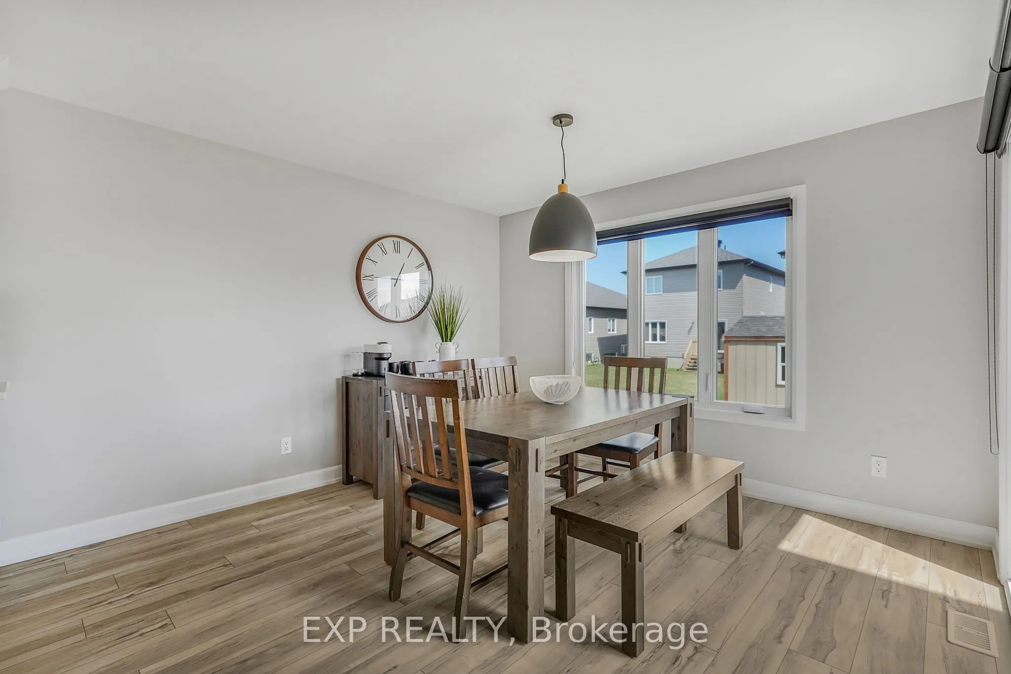 1202 Montblanc Crescent