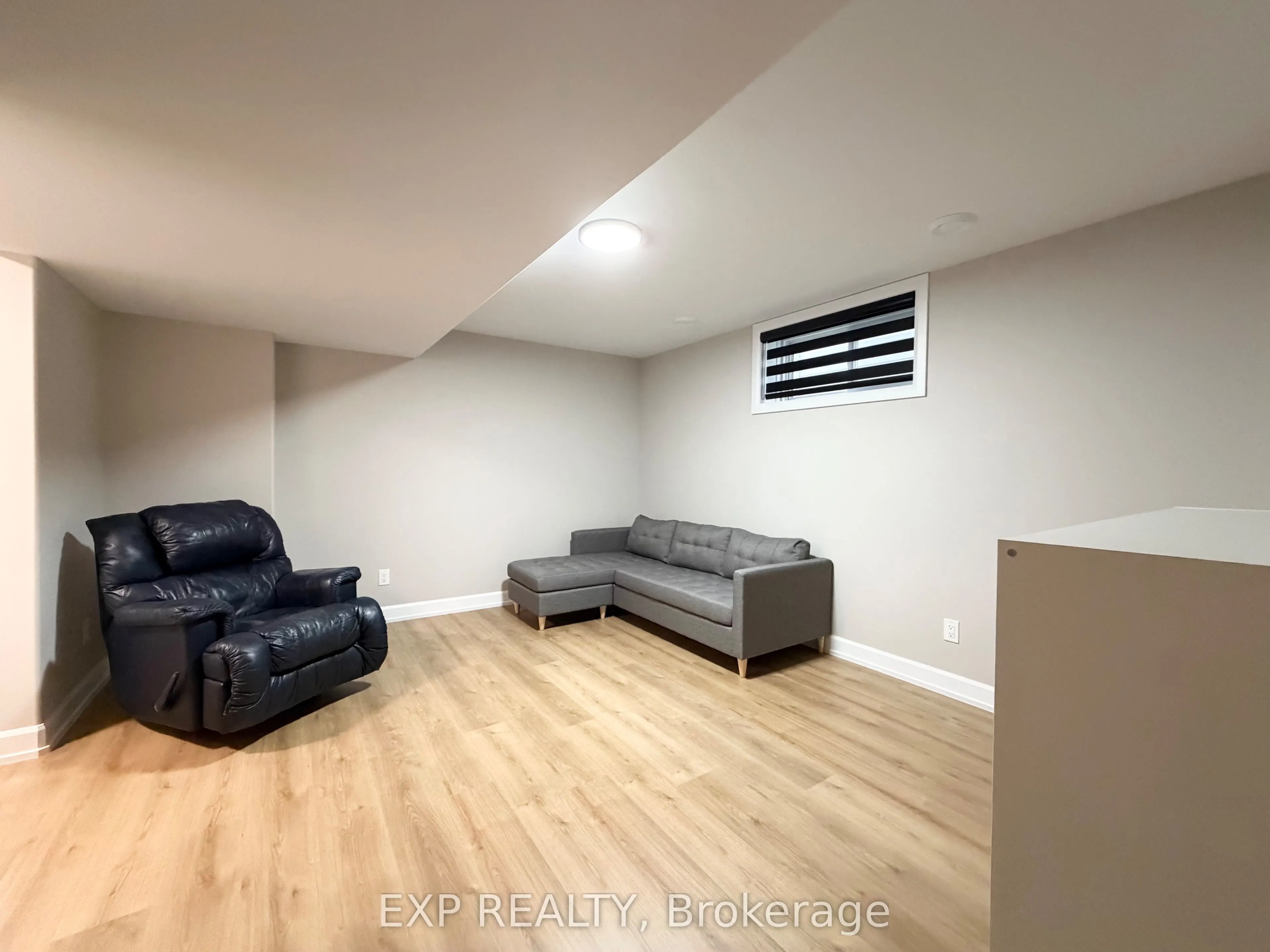 1202 Montblanc Crescent