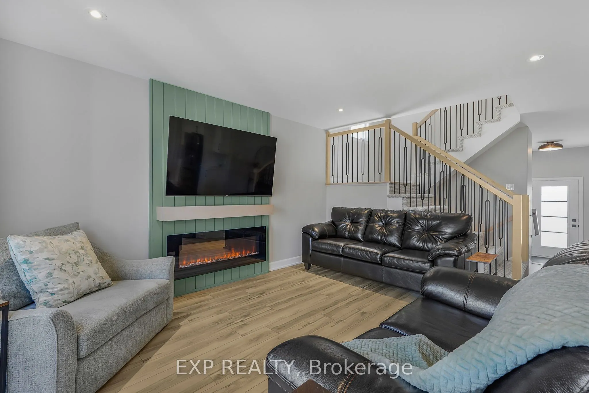 1202 Montblanc Crescent