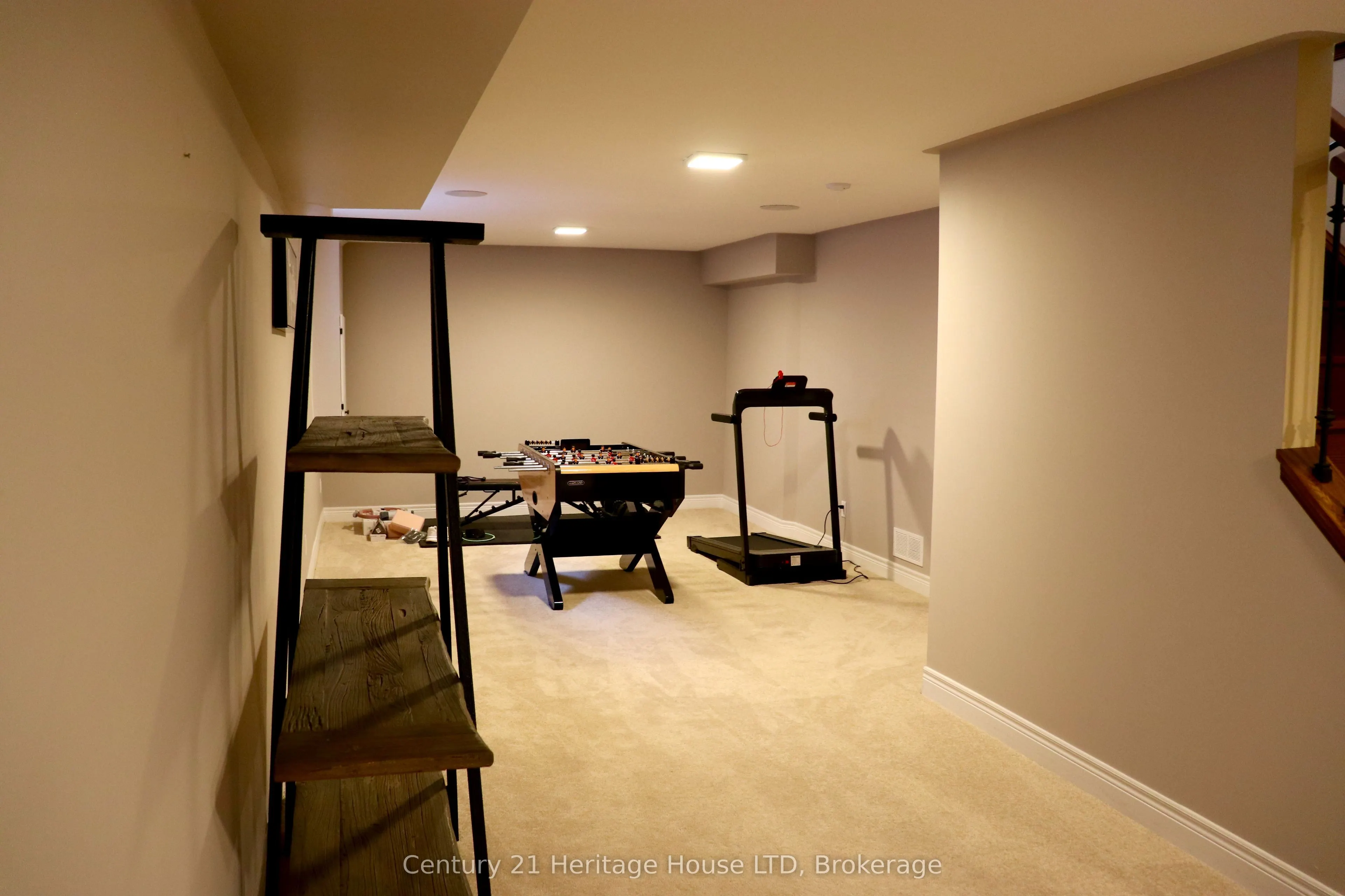 3984 VILLAGE CREEK Drive