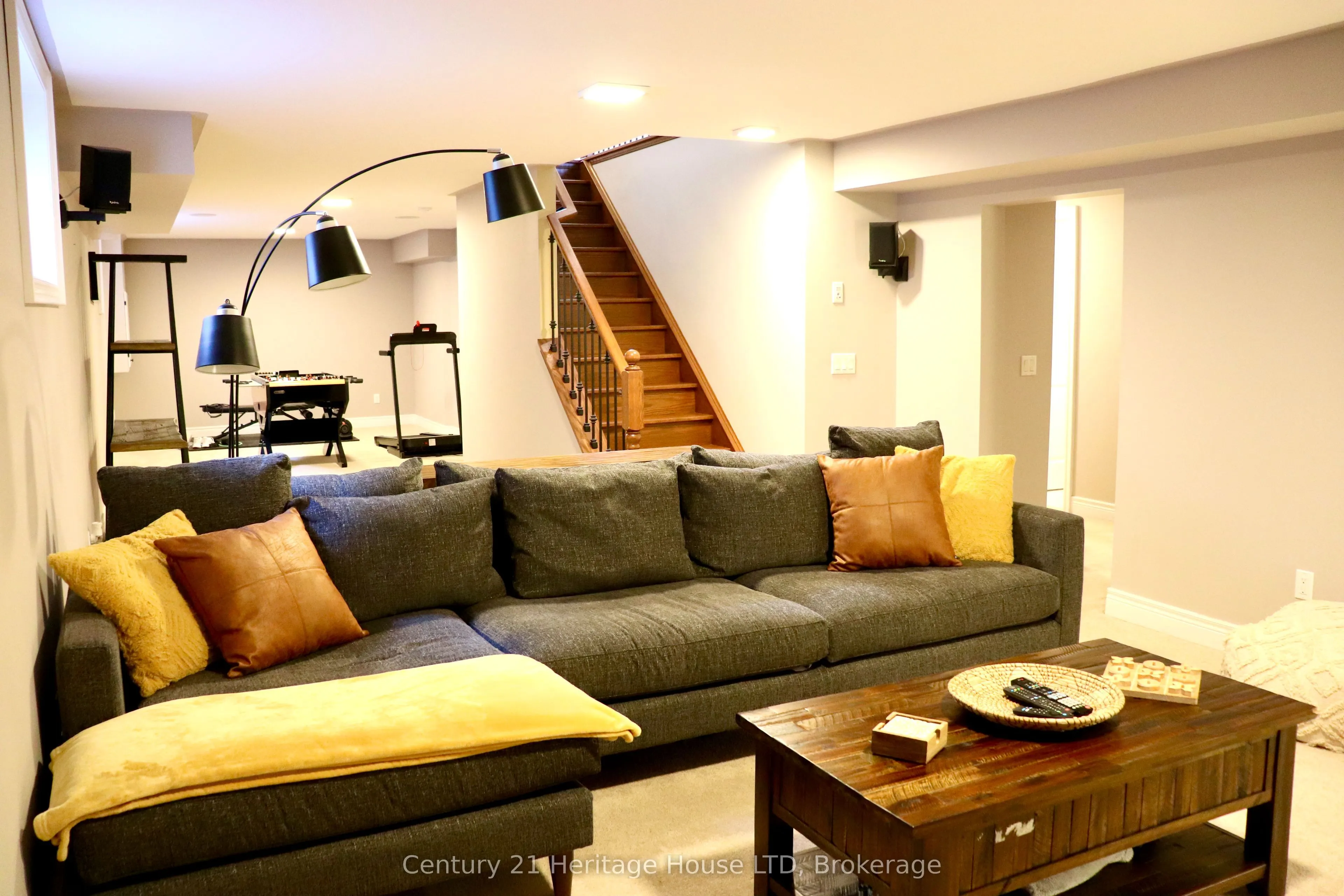 3984 VILLAGE CREEK Drive