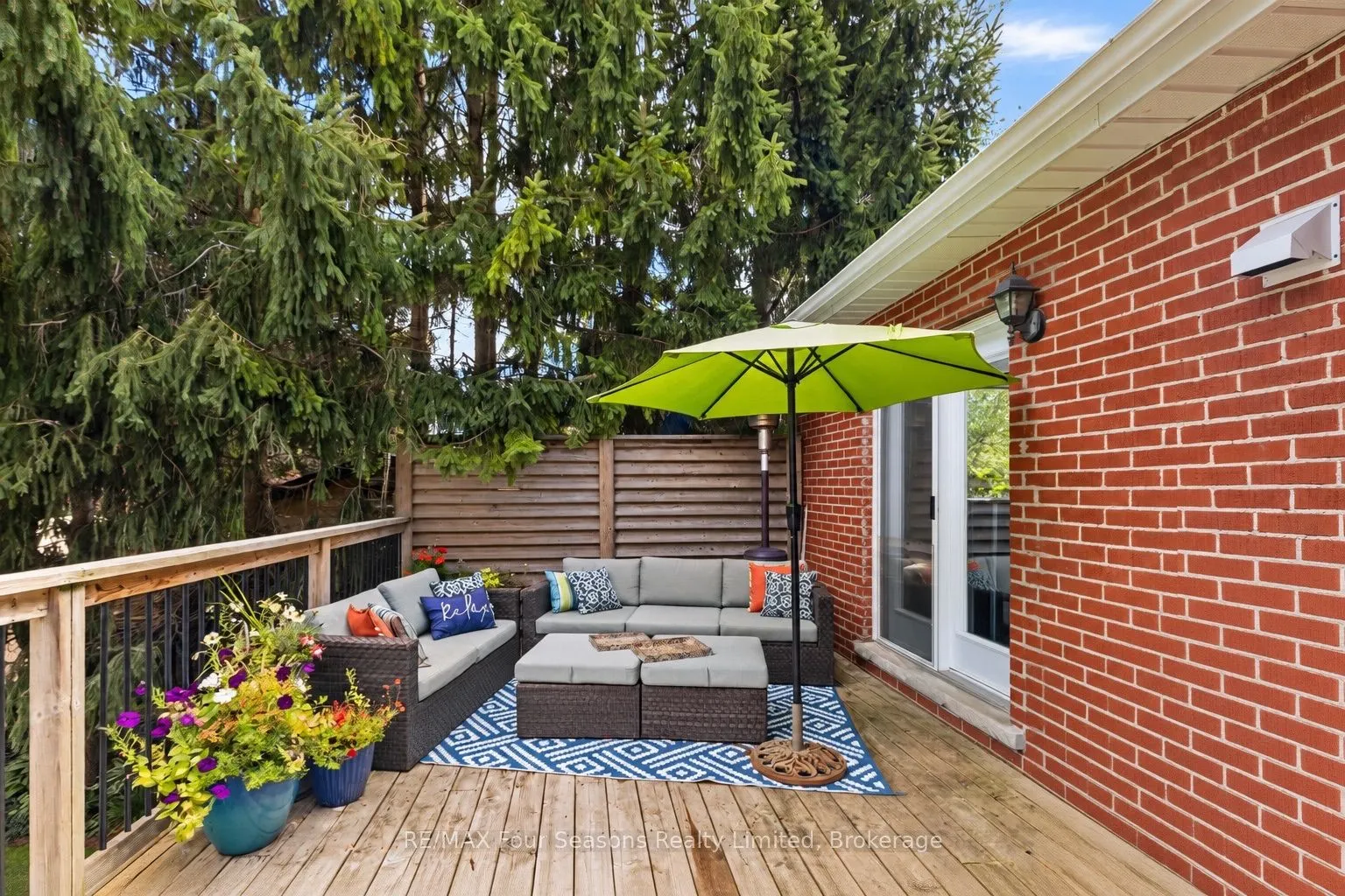 50 Amaranth Street W