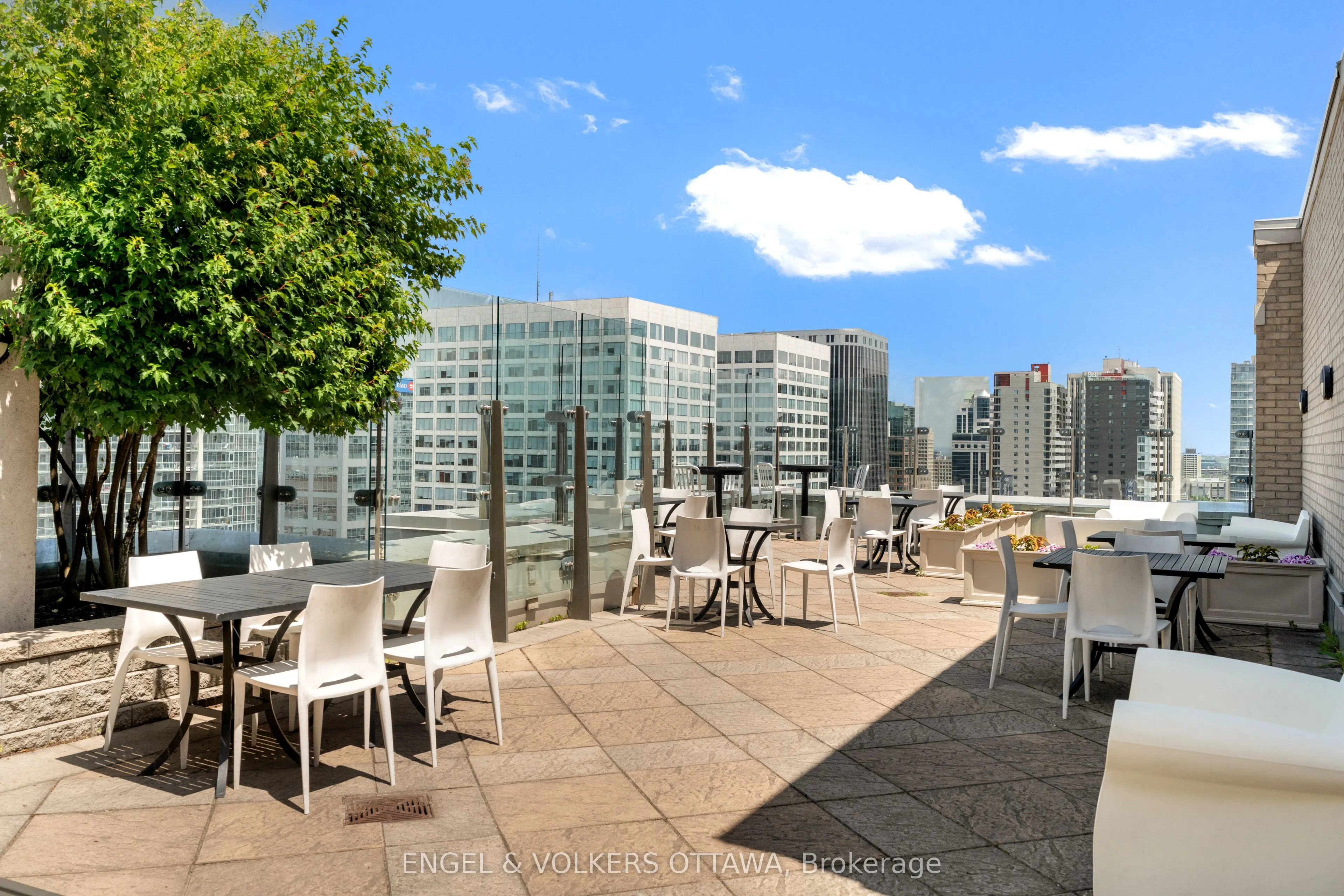 235 Kent Street #711