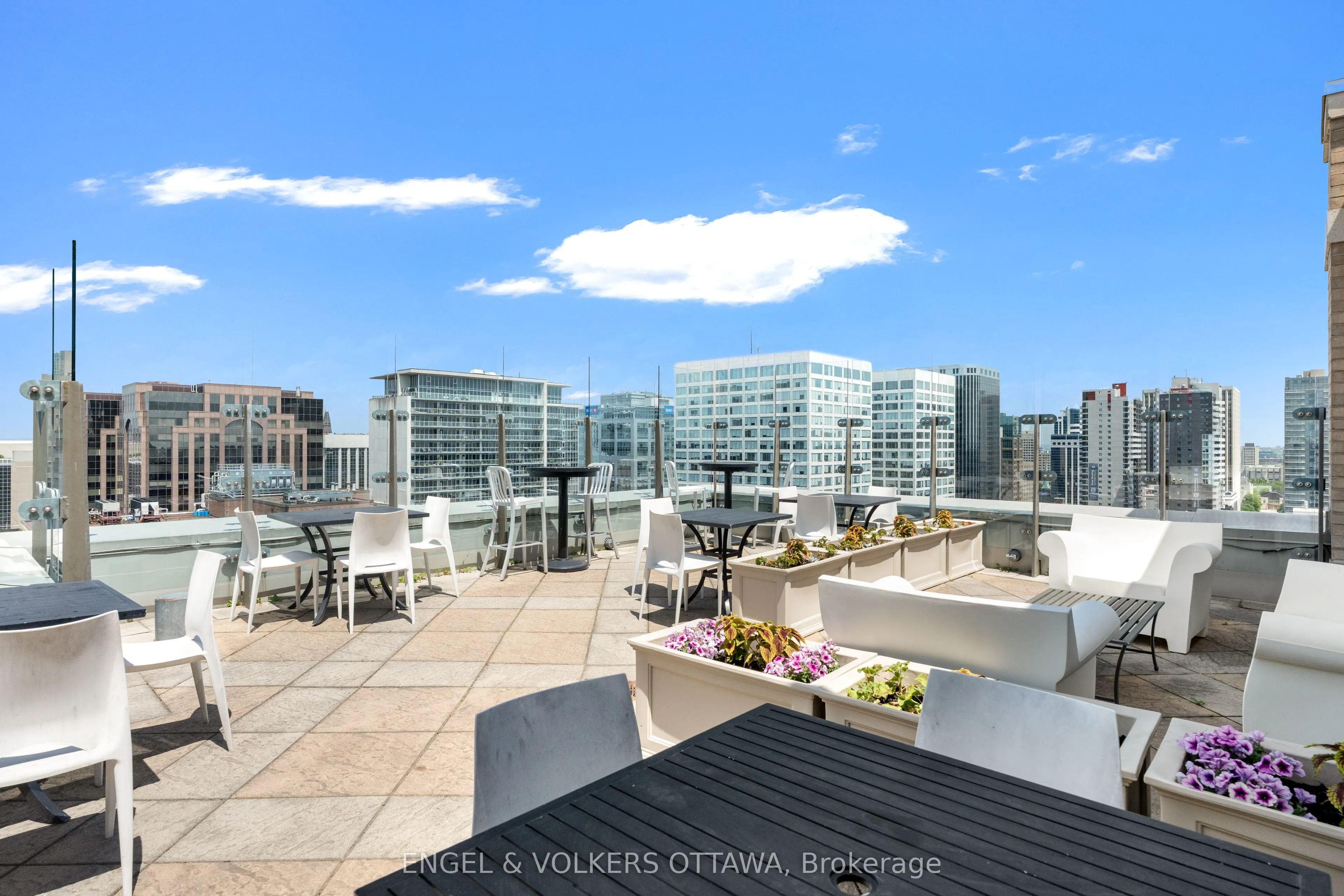 235 Kent Street #711