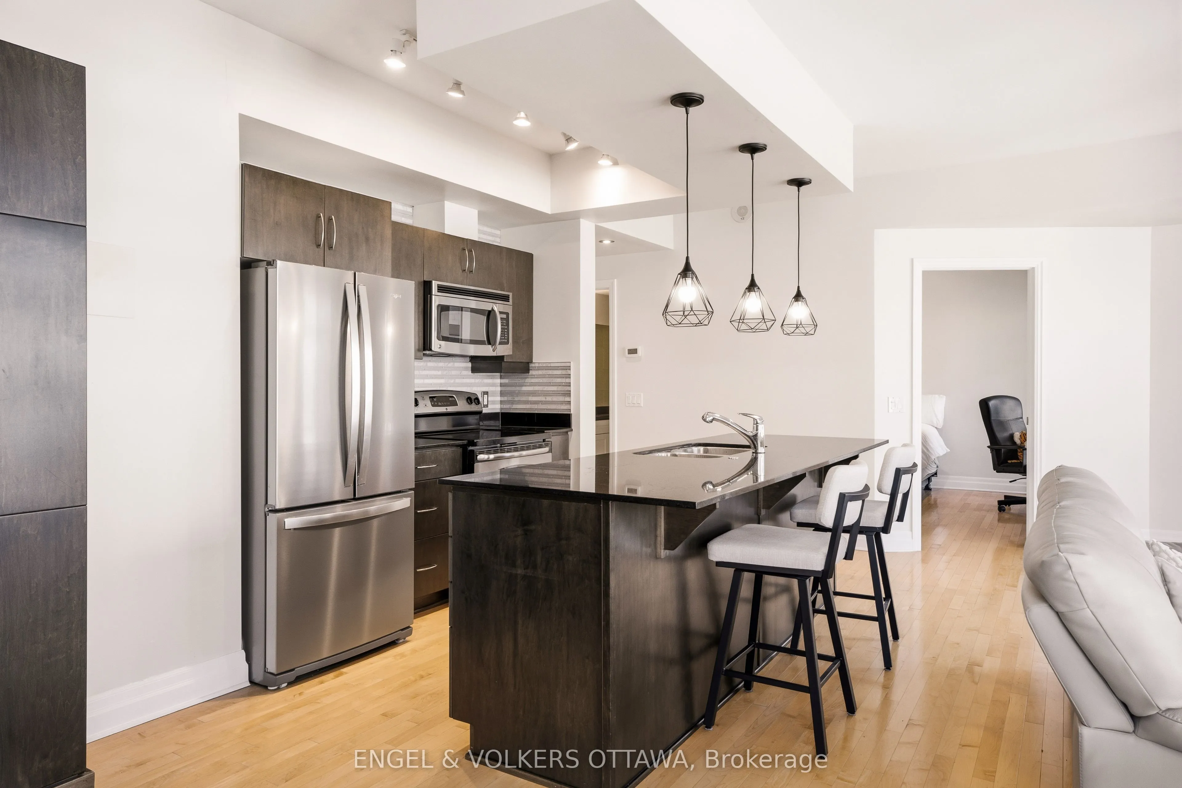 235 Kent Street #711