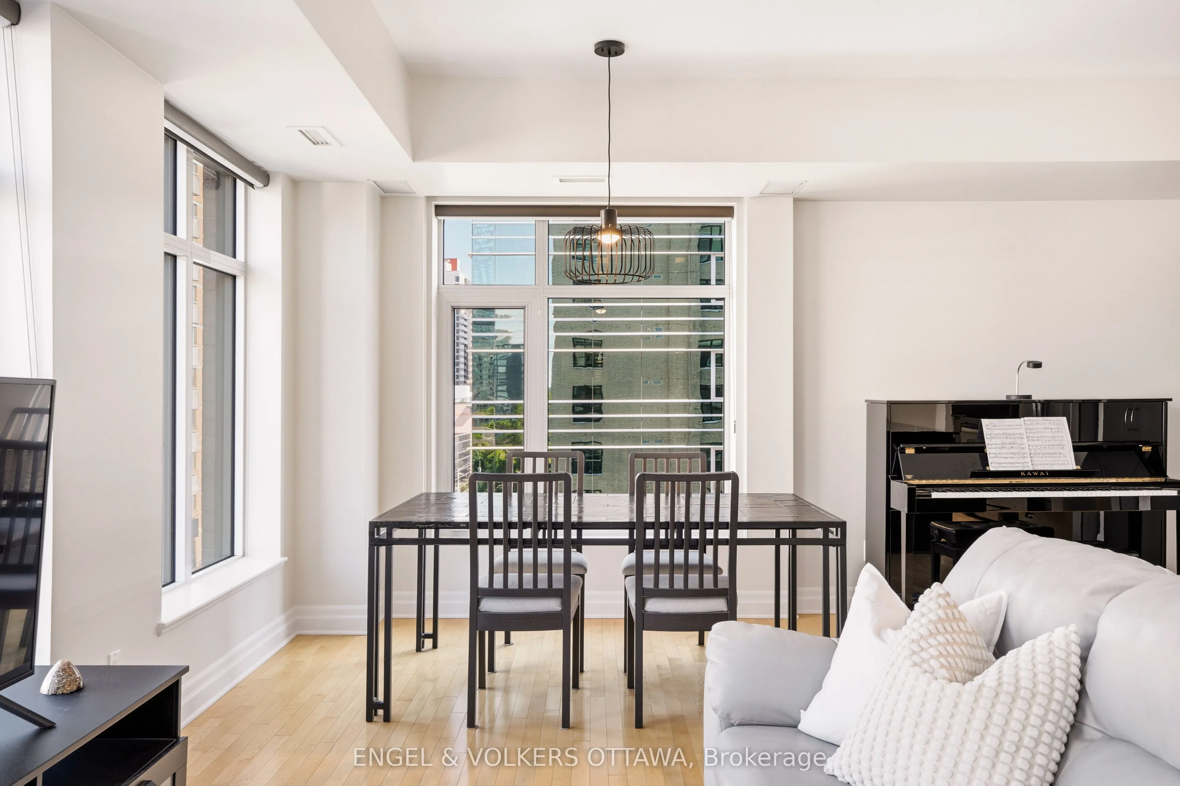 235 Kent Street #711