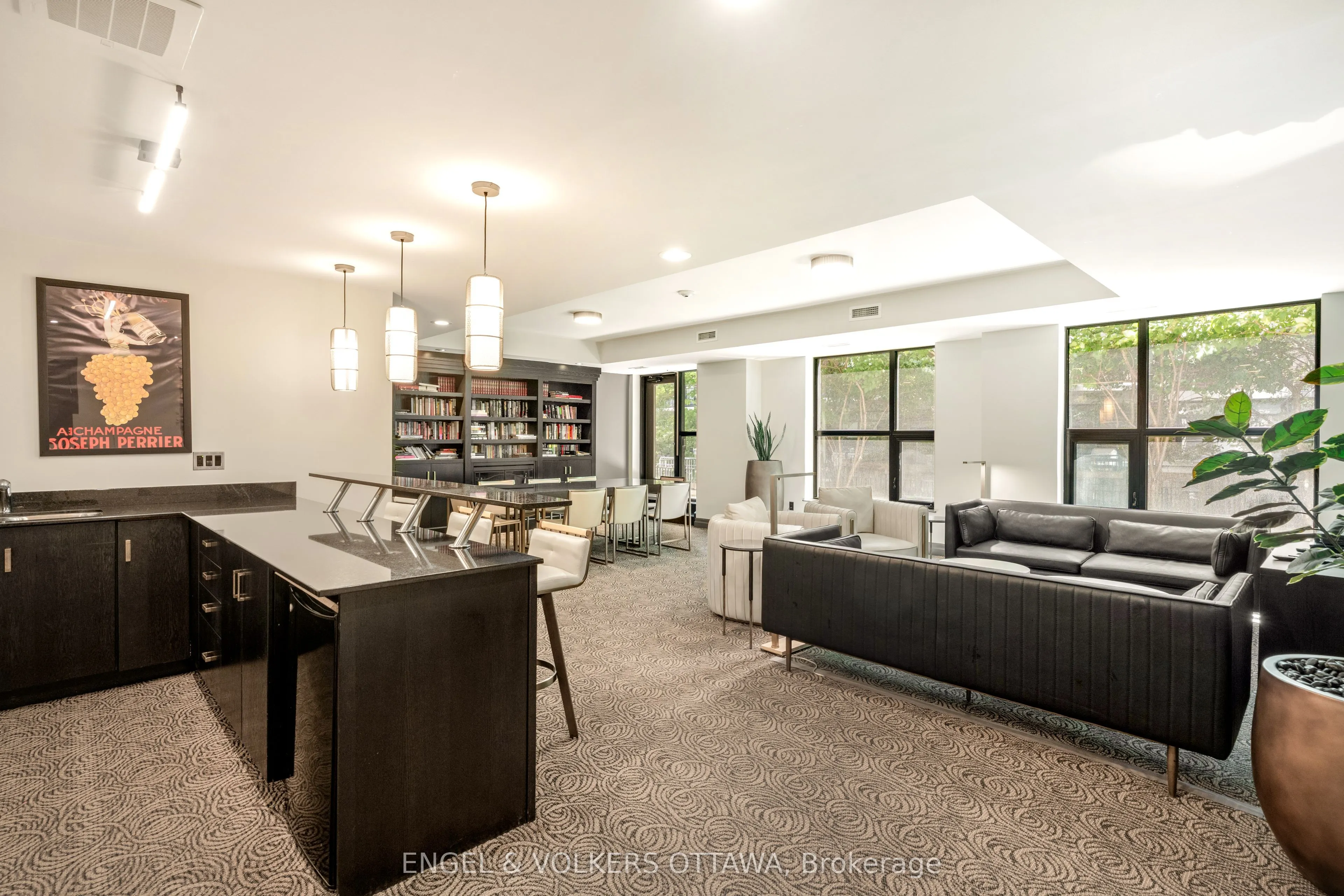 235 Kent Street #711