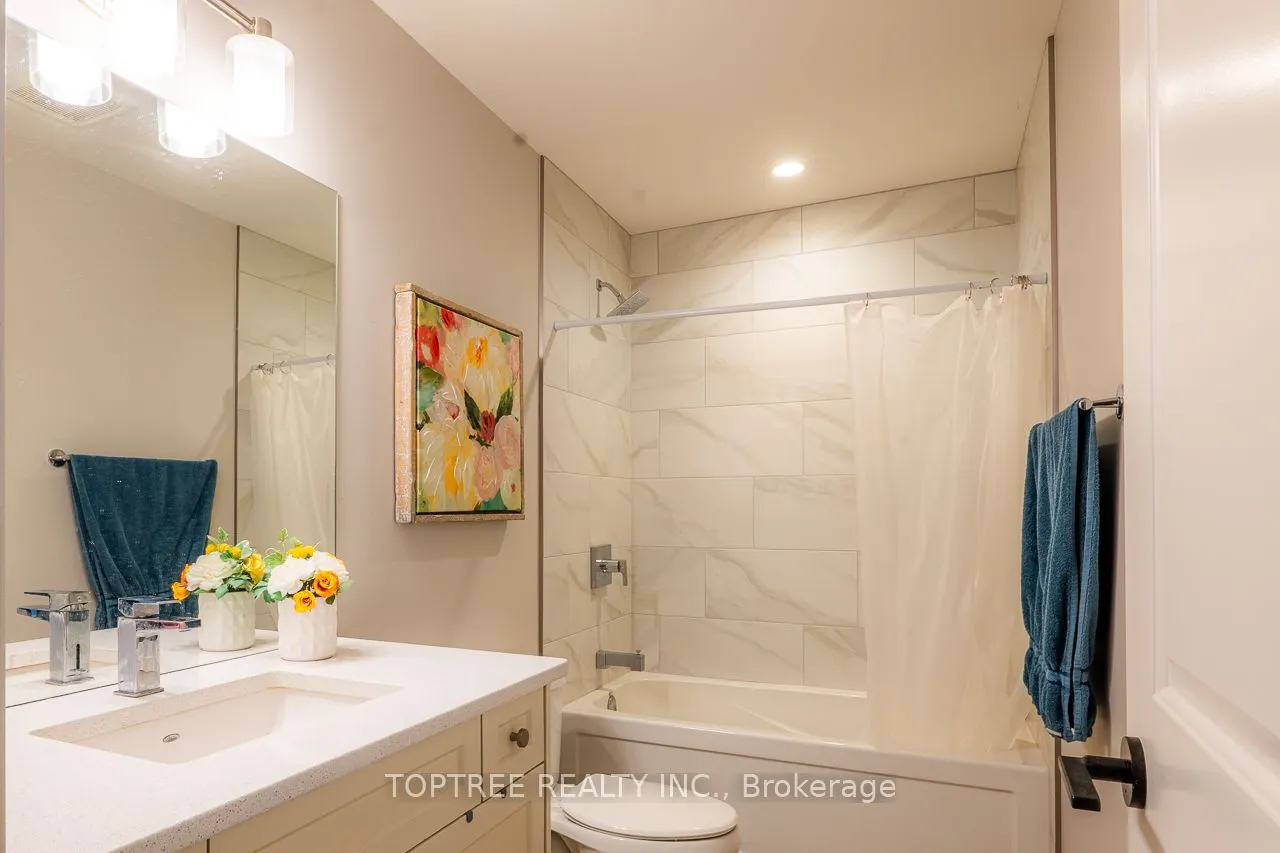 2290 Torrey Pines Way #29