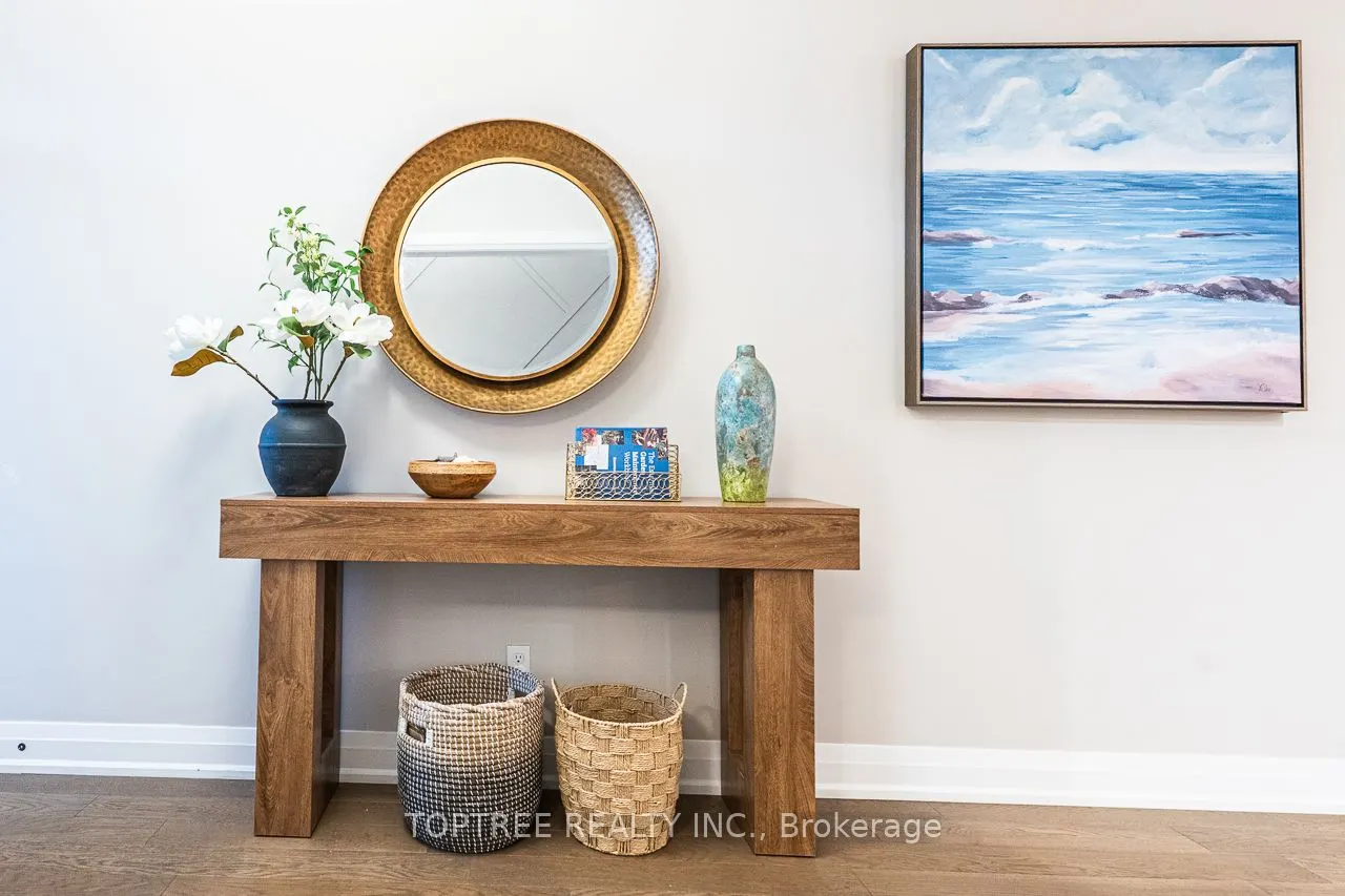 2290 Torrey Pines Way #29