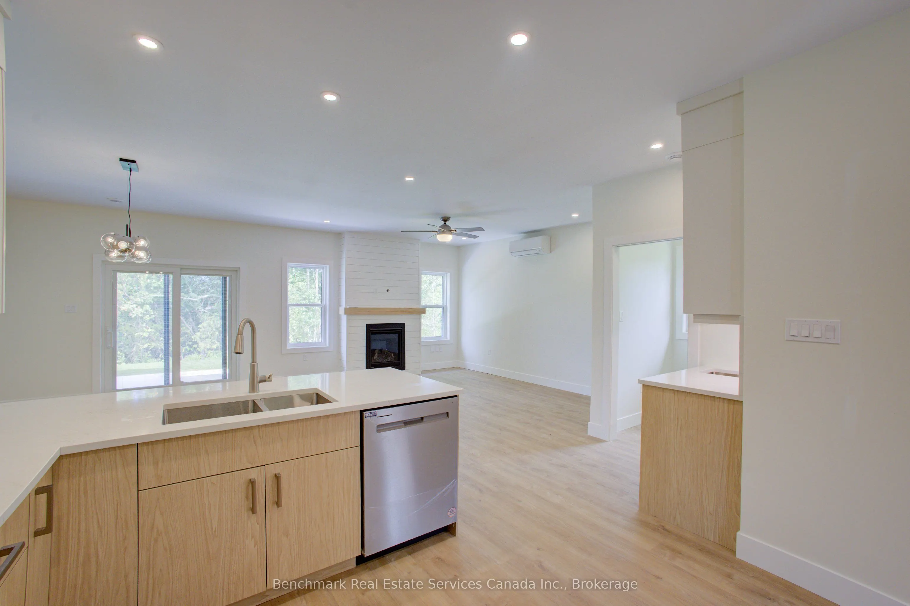 1182 Queen Street #18