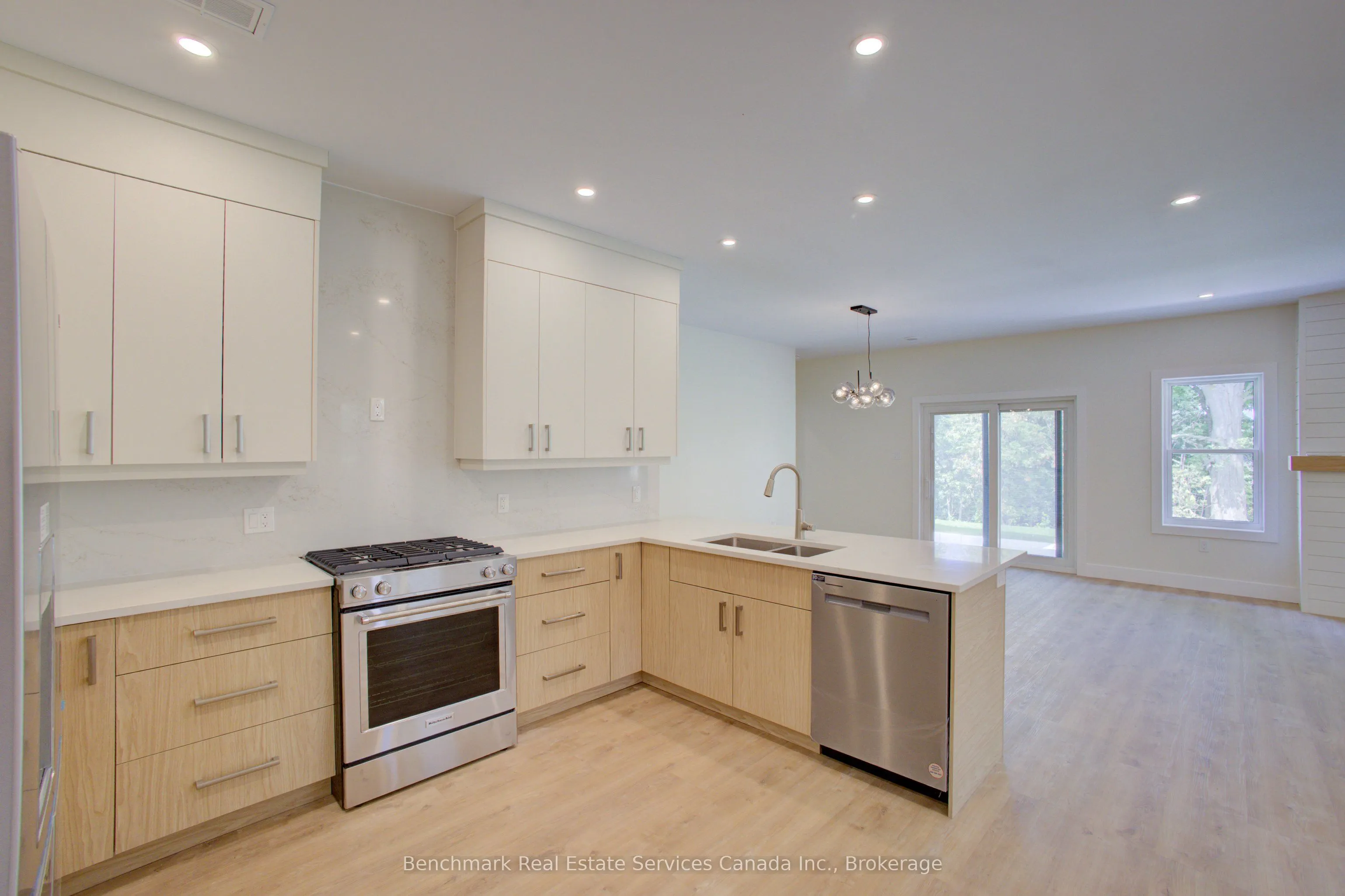 1182 Queen Street #18