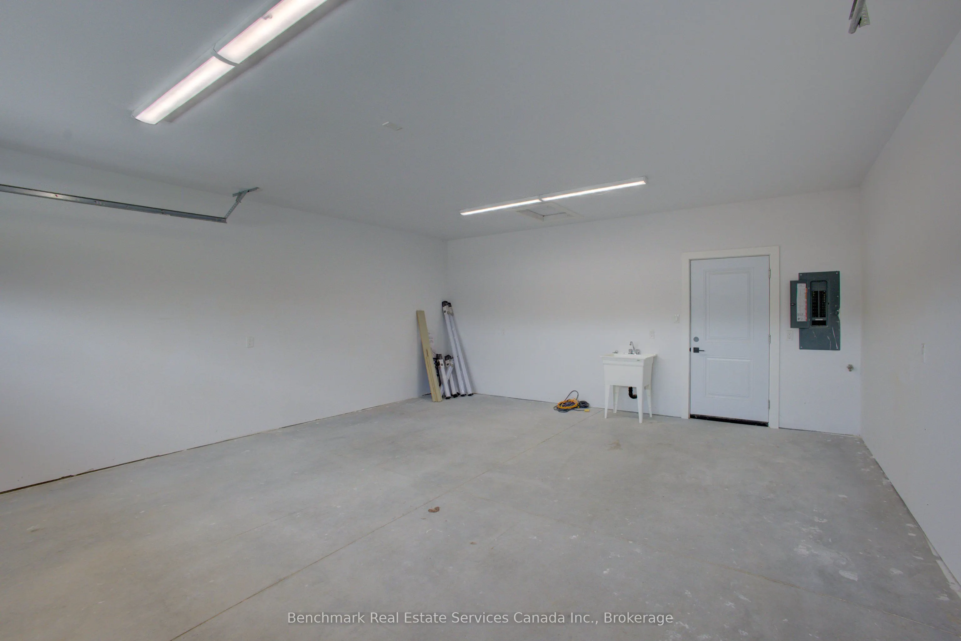 1182 Queen Street #18