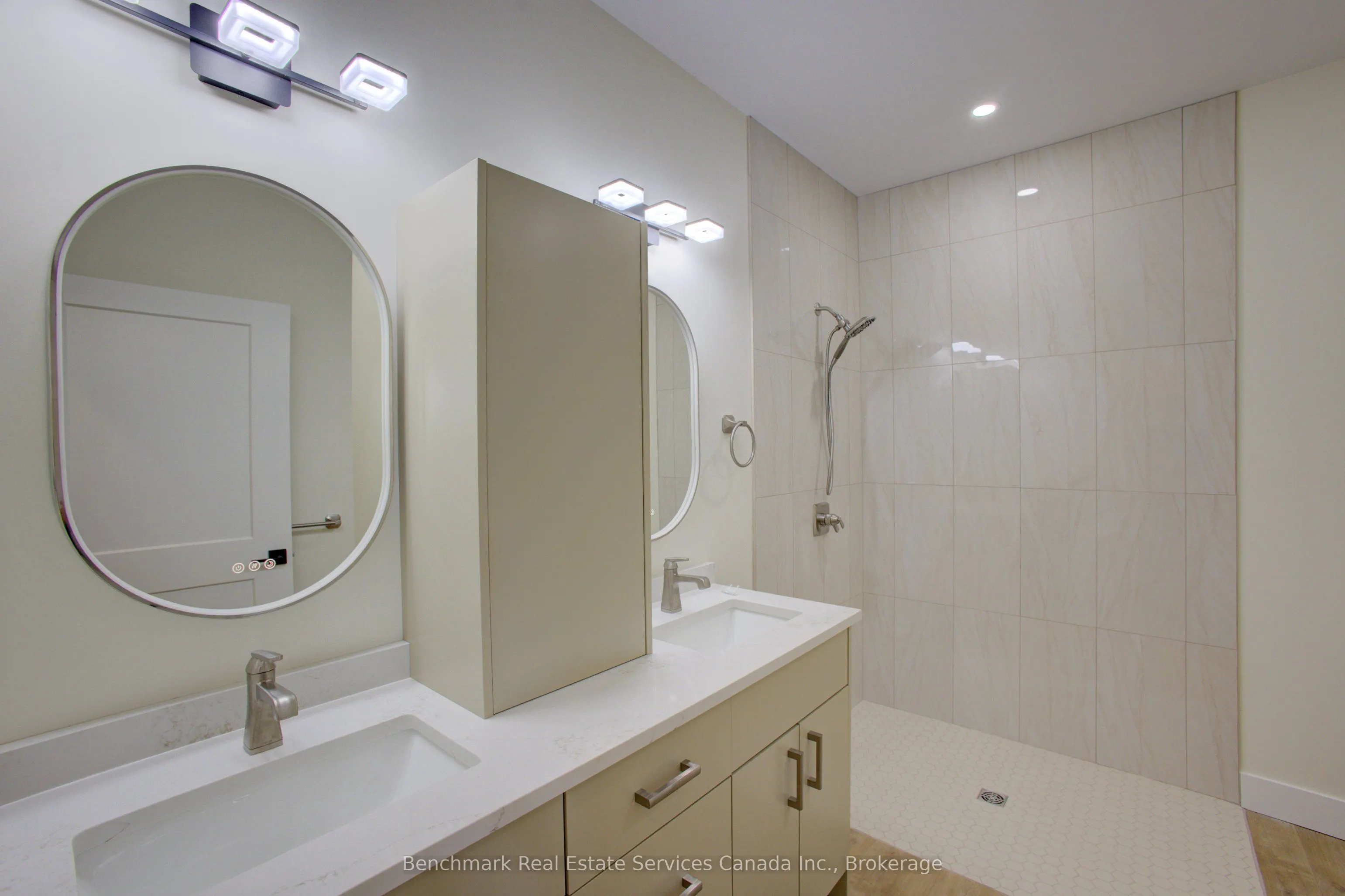 1182 Queen Street #18