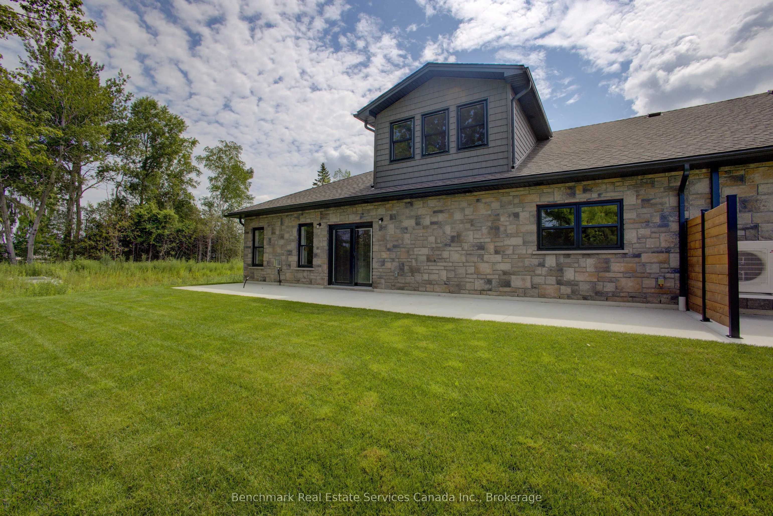 1182 Queen Street #18