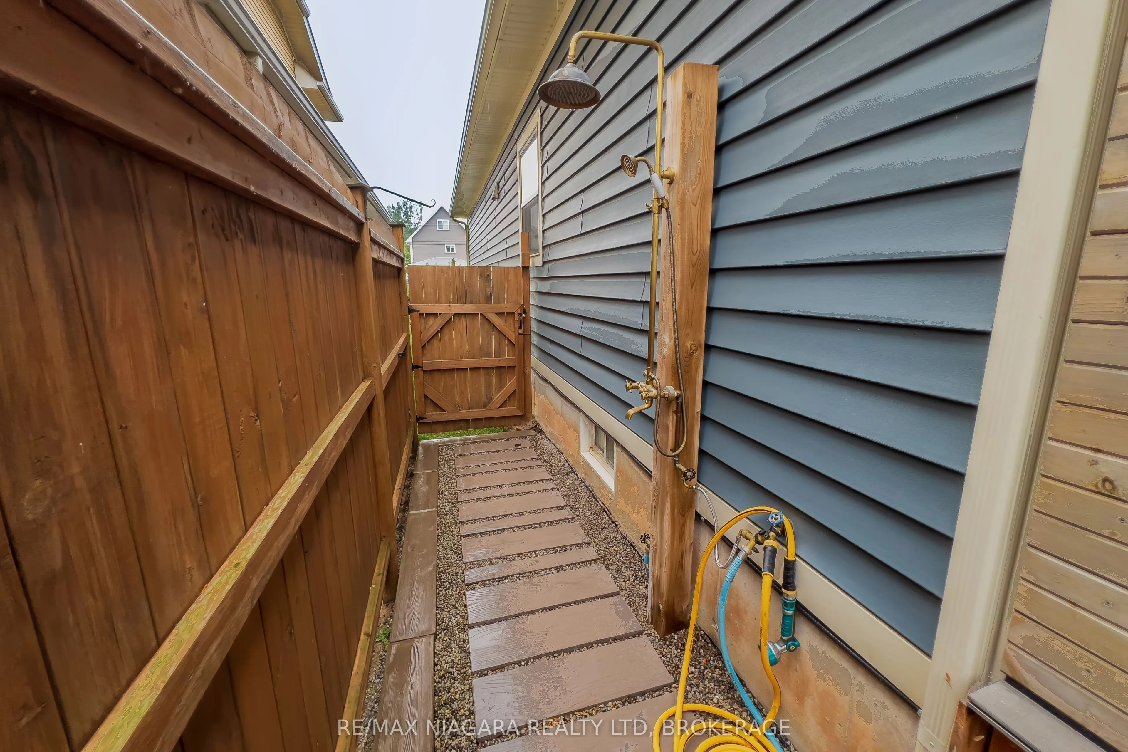436 RIDGEWAY Road