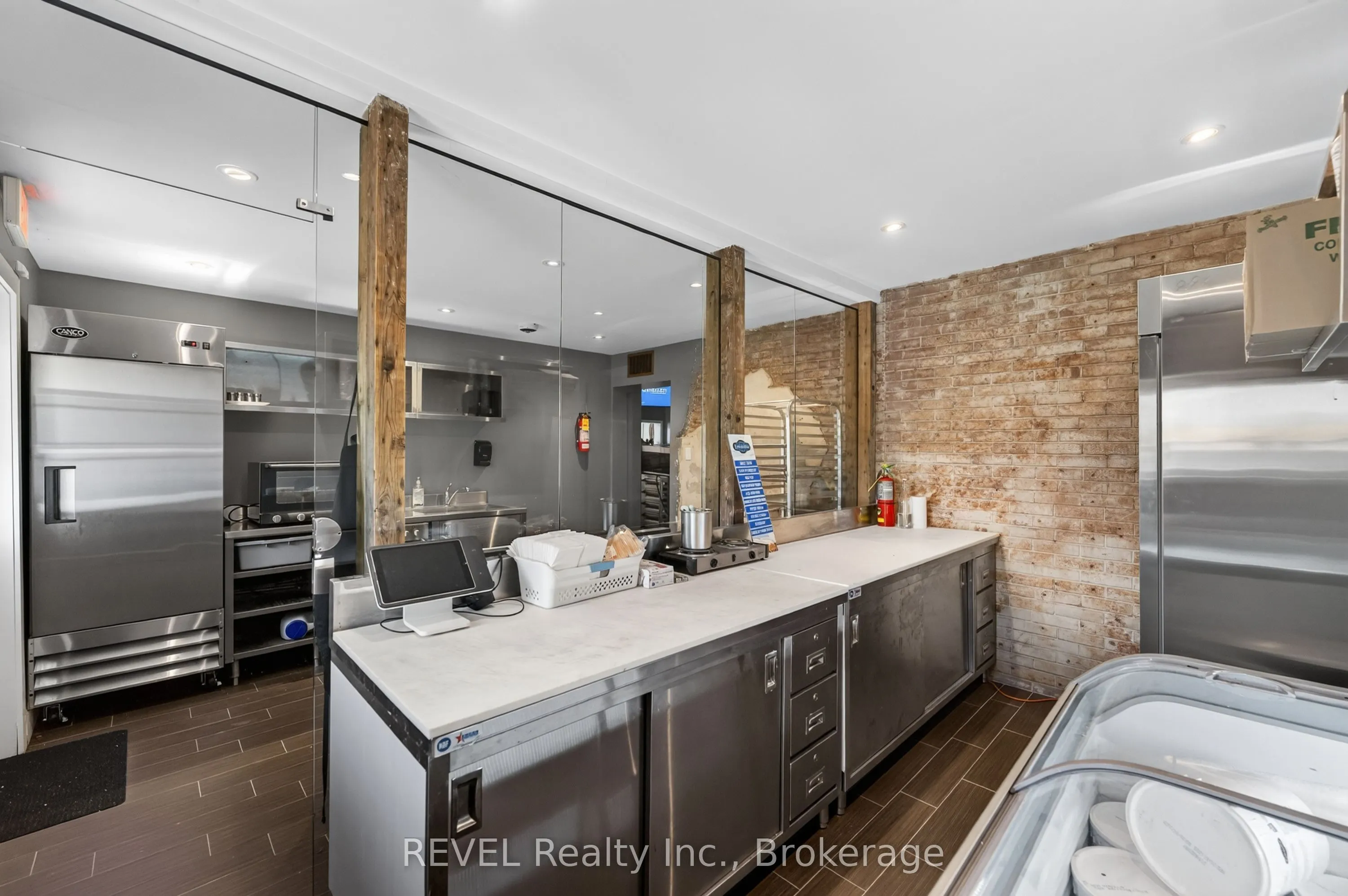 111 Niagara Boulevard #1