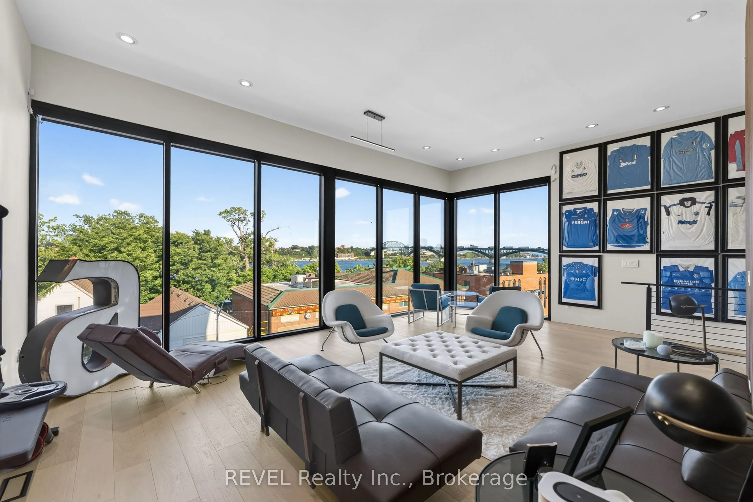 111 Niagara Boulevard #1