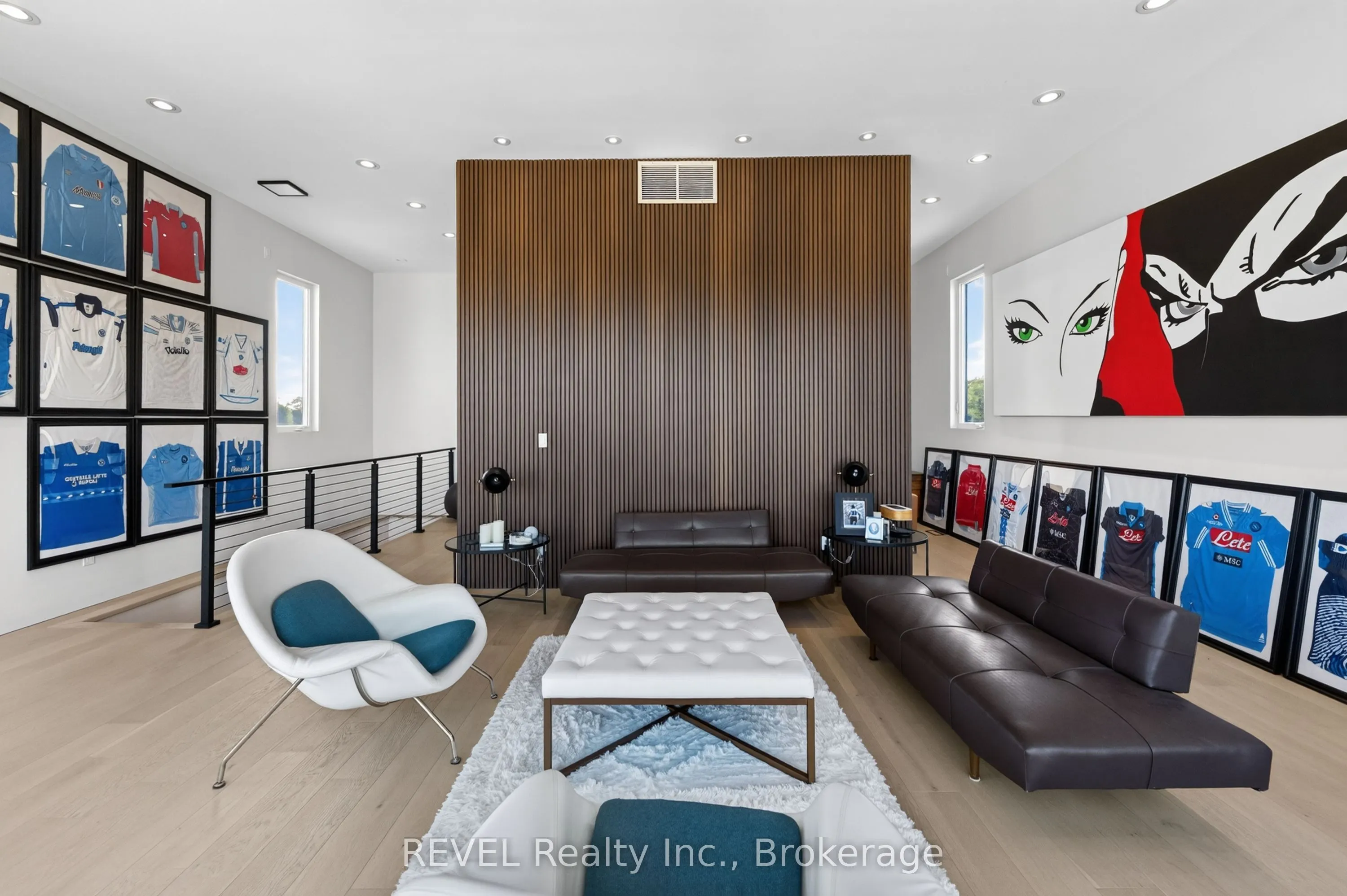 111 Niagara Boulevard #1