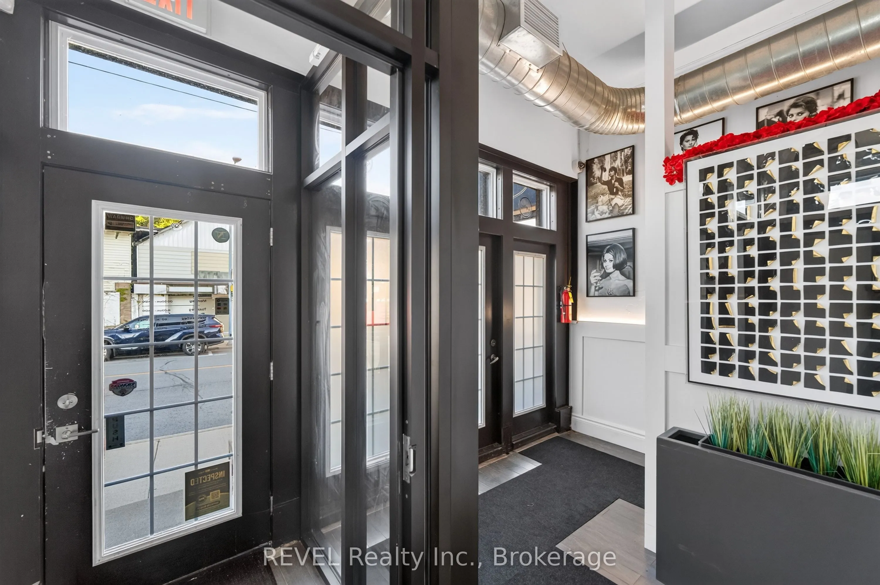 111 Niagara Boulevard #1