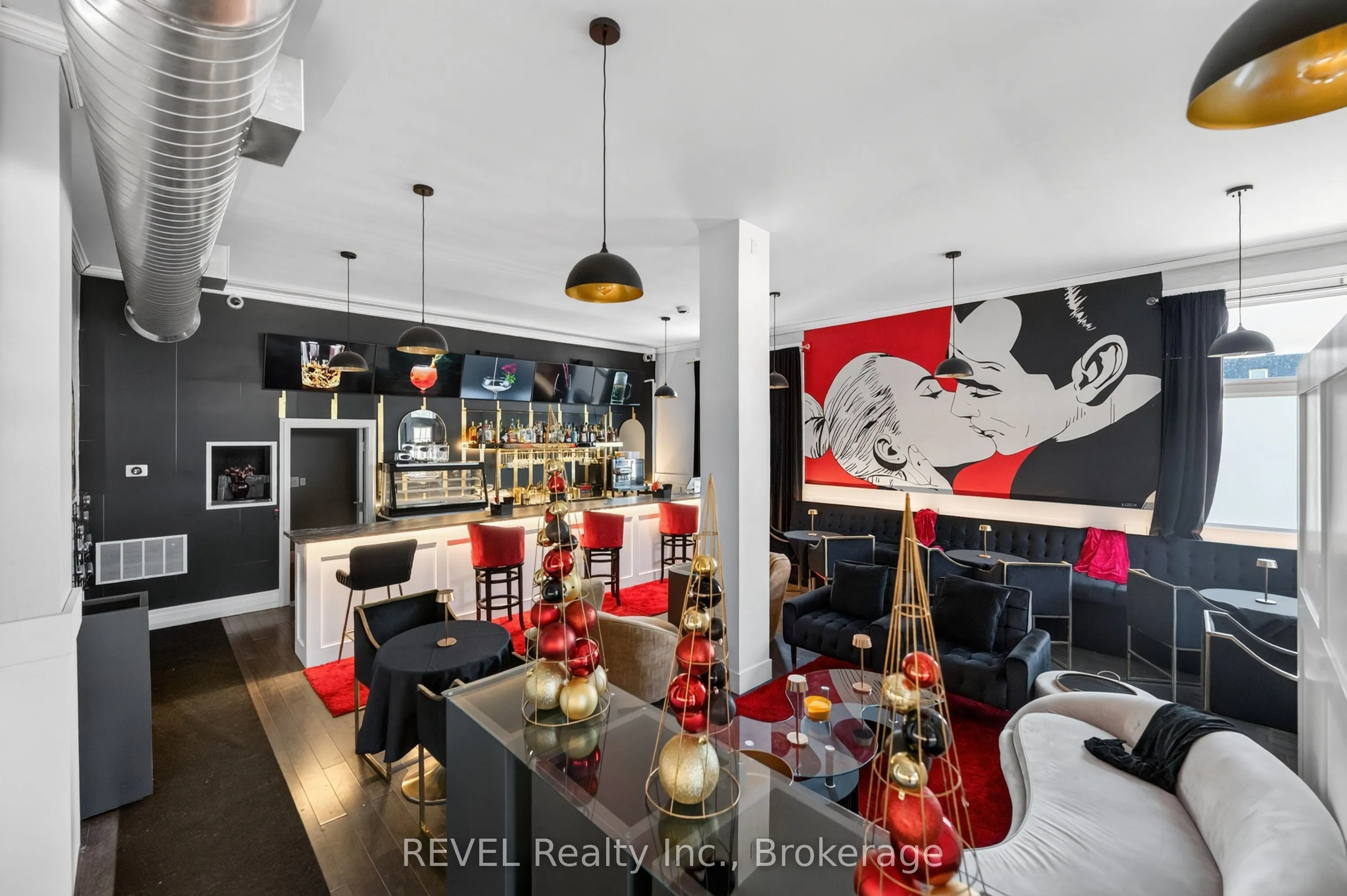111 Niagara Boulevard #1