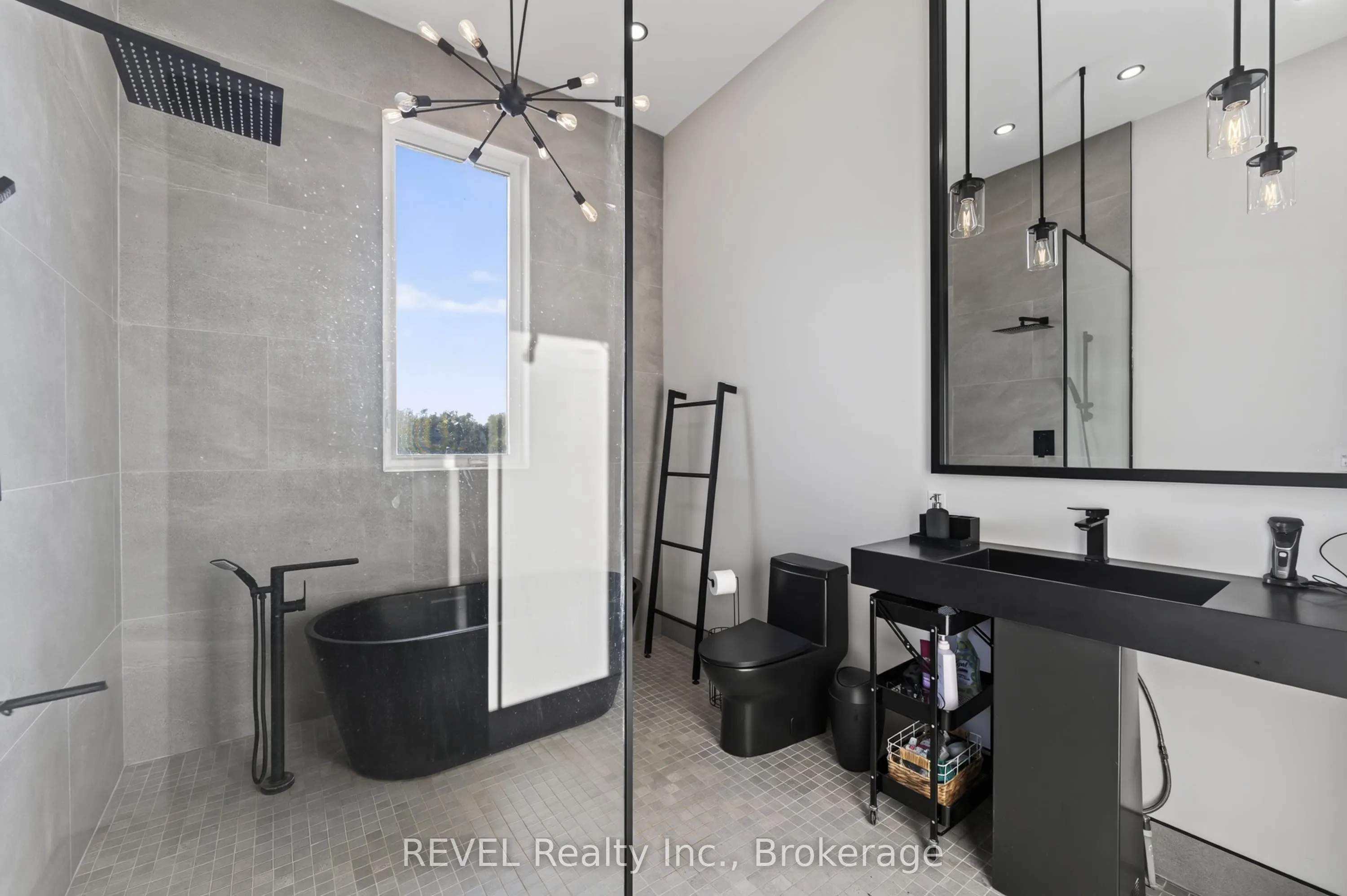 111 Niagara Boulevard #1