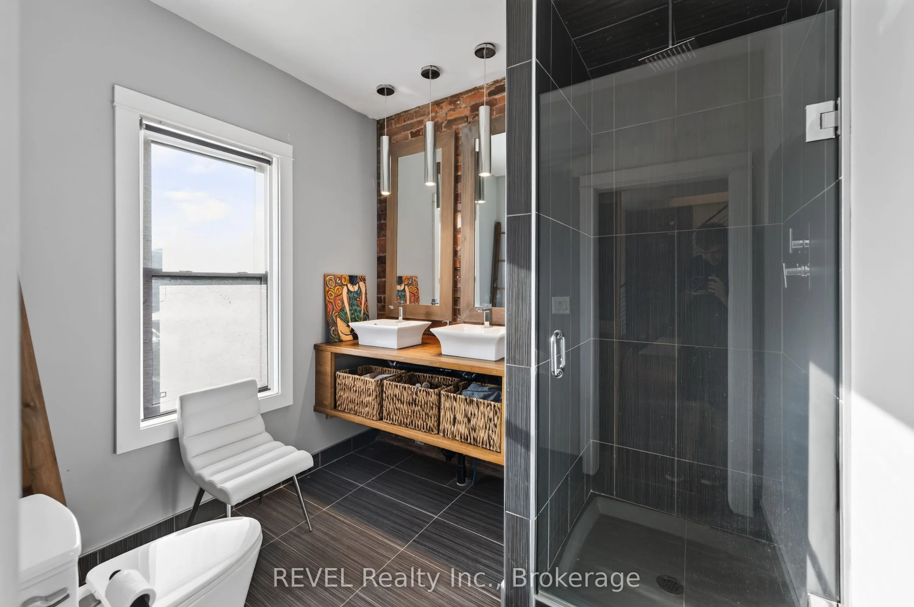 111 Niagara Boulevard #1