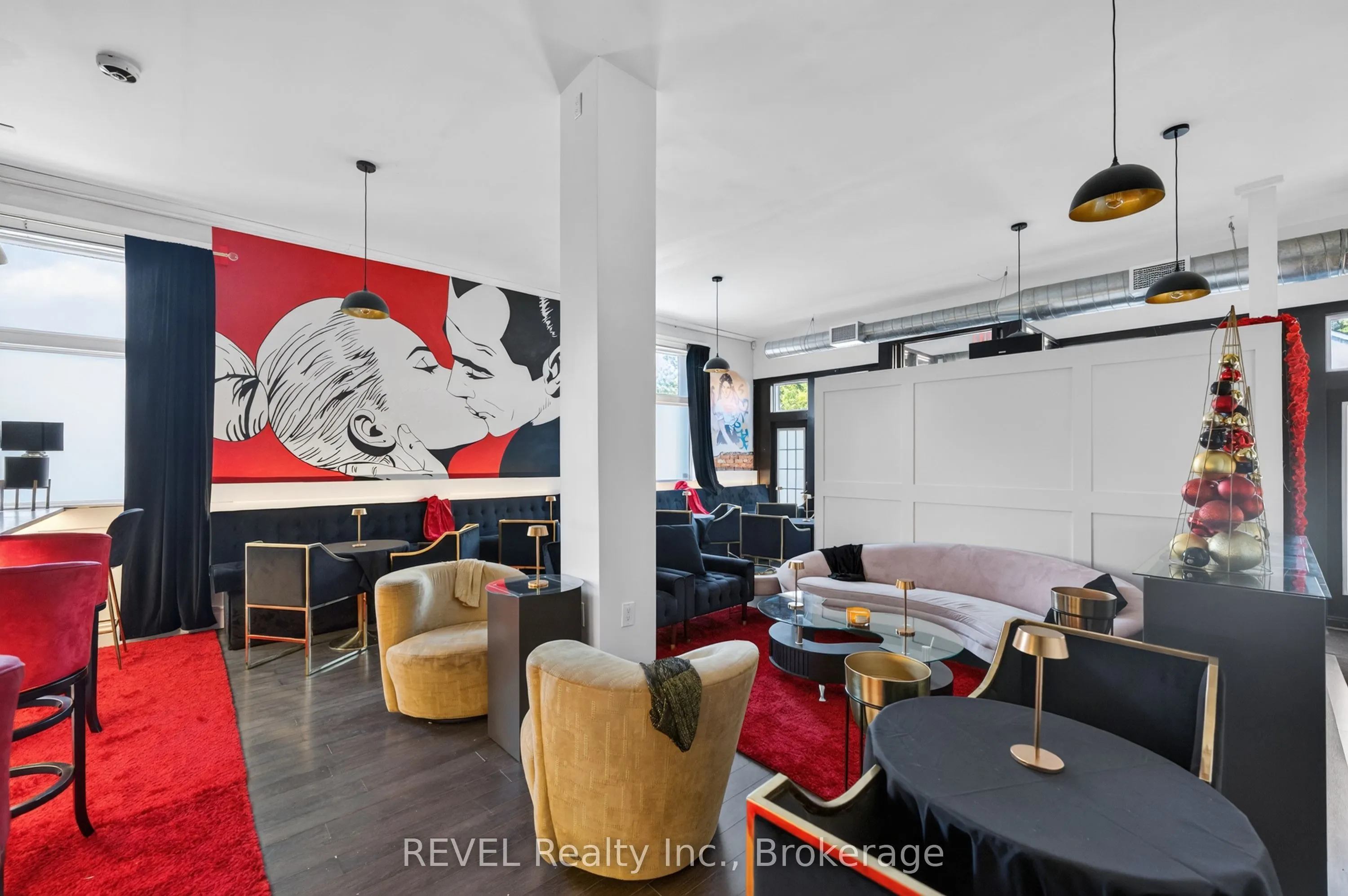 111 Niagara Boulevard #1