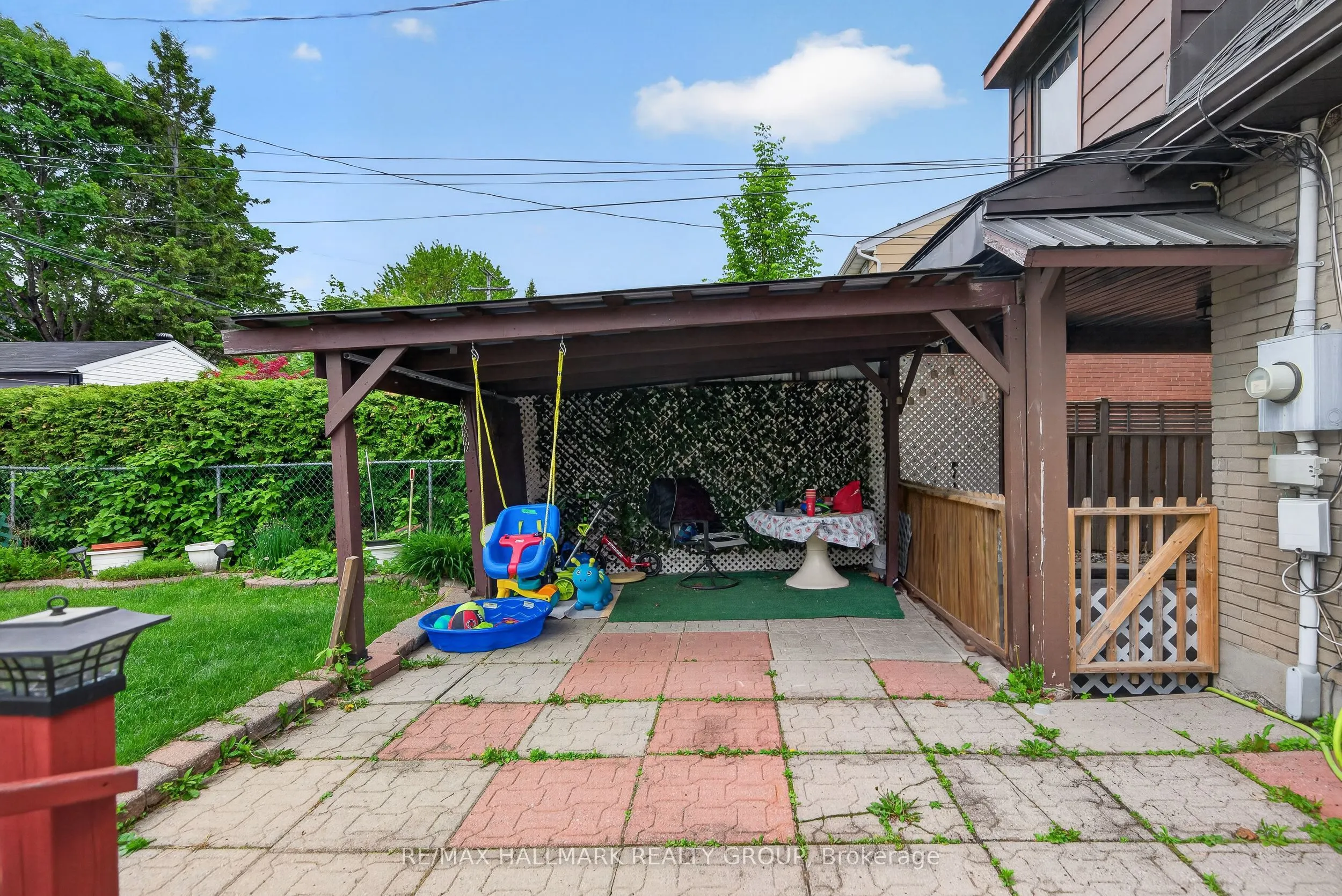 1416 Woodward Avenue
