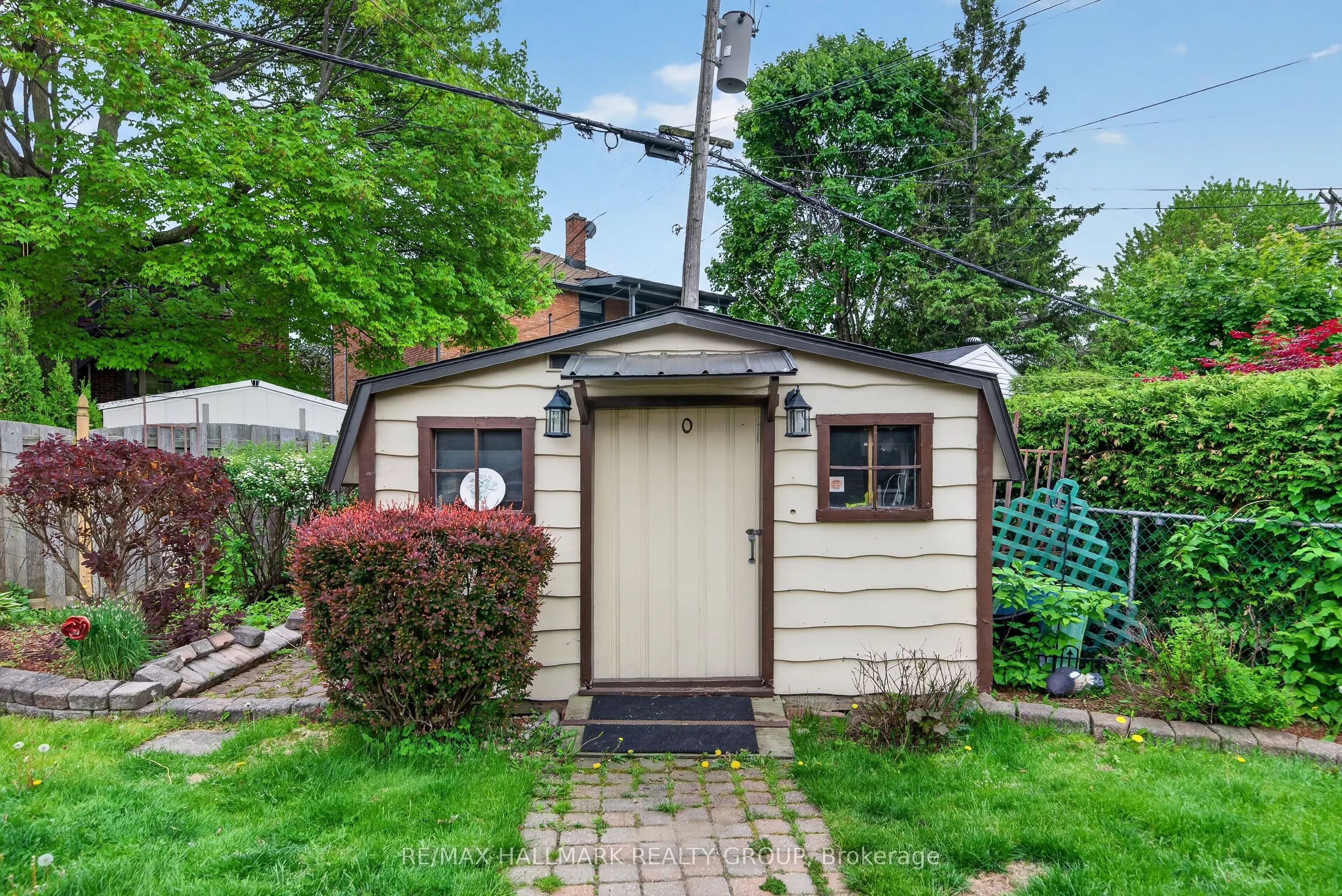 1416 Woodward Avenue