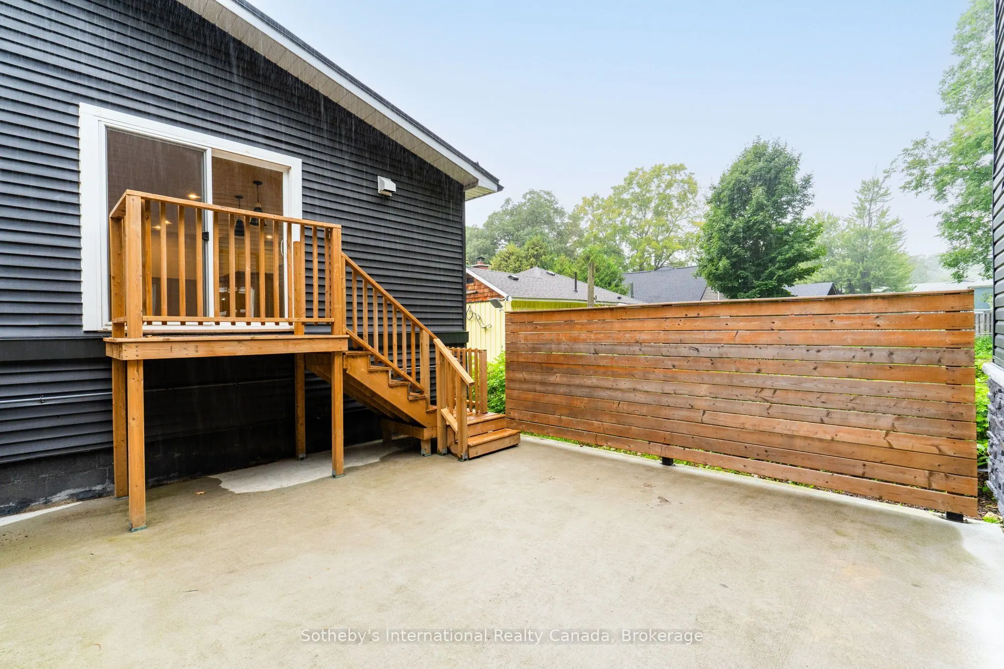 1003 Elizabeth Street