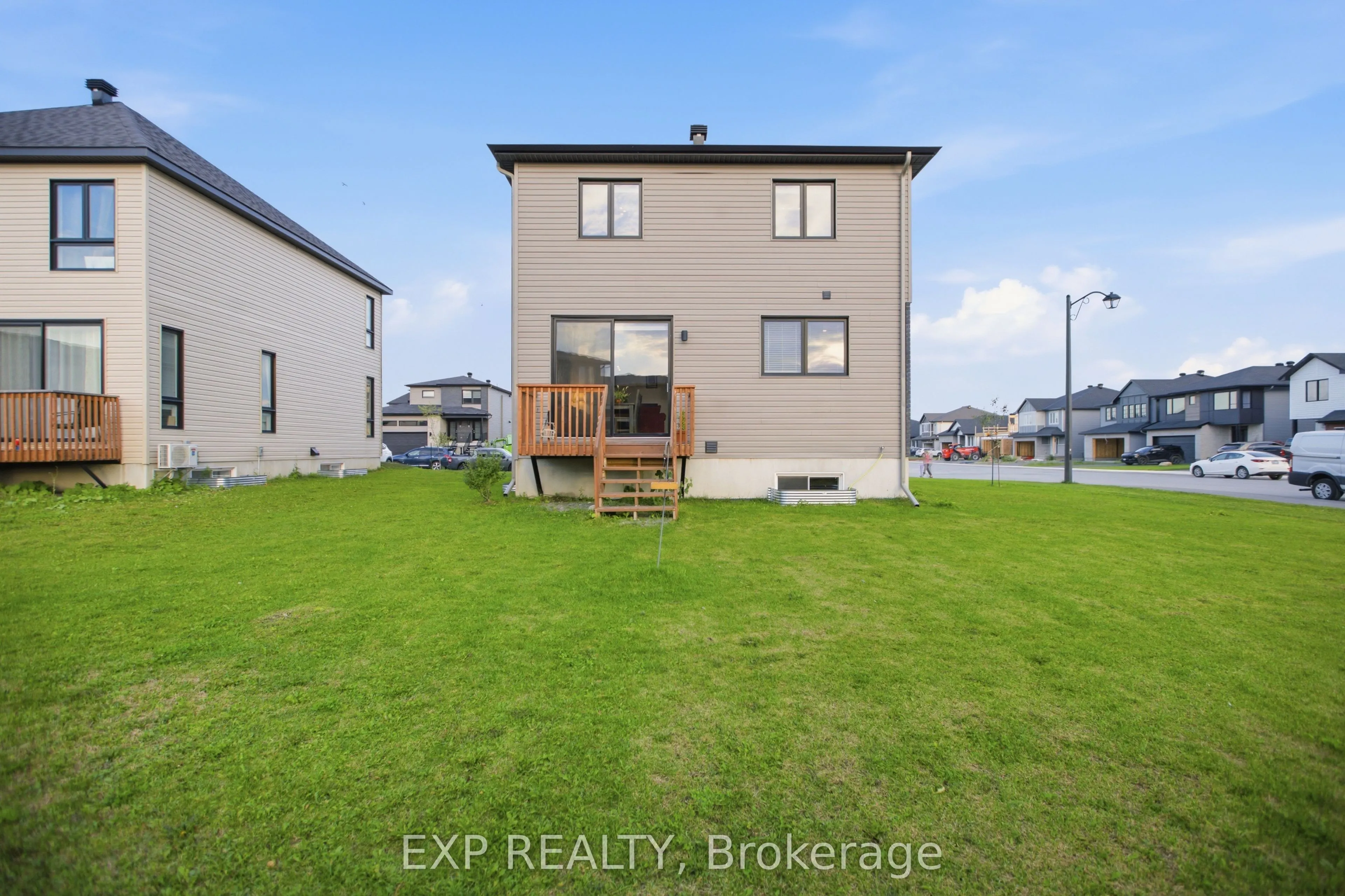 99 Rutile Street