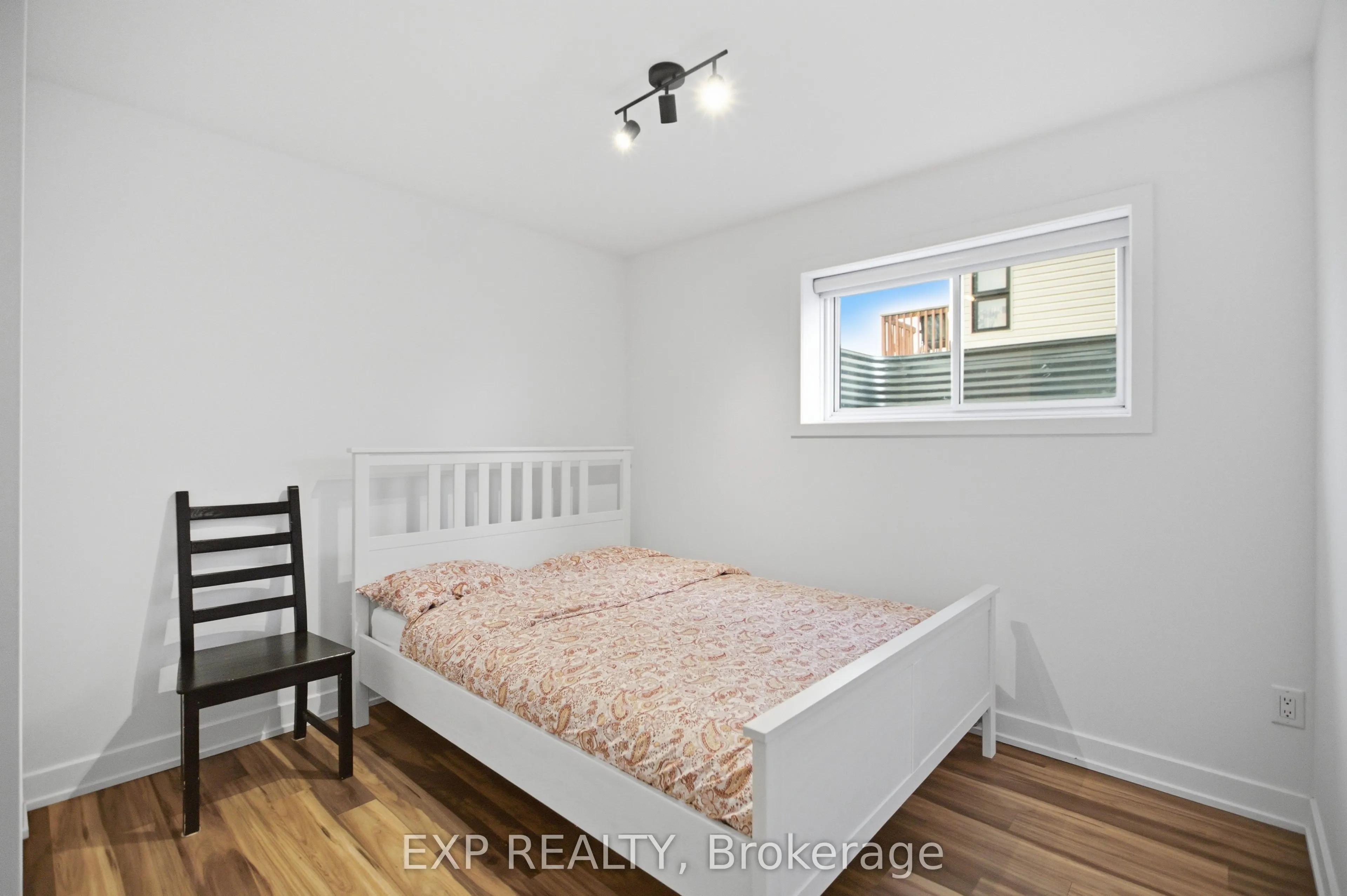 99 Rutile Street