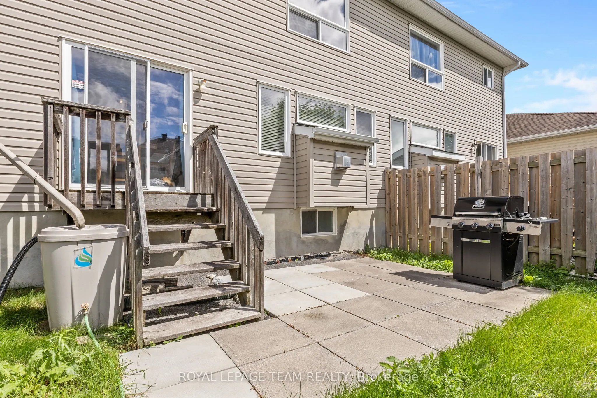 92 Wolff Crescent
