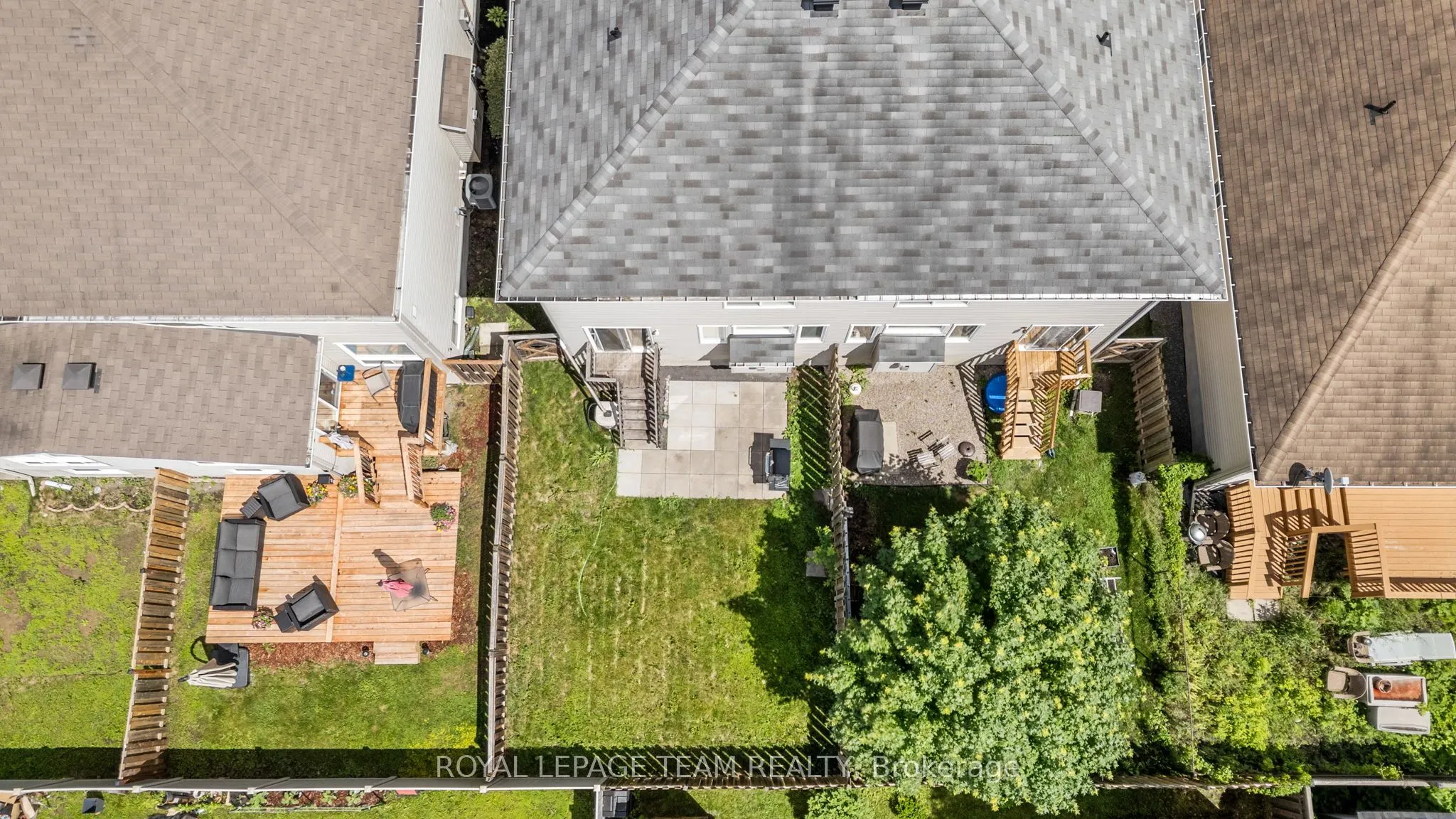 92 Wolff Crescent