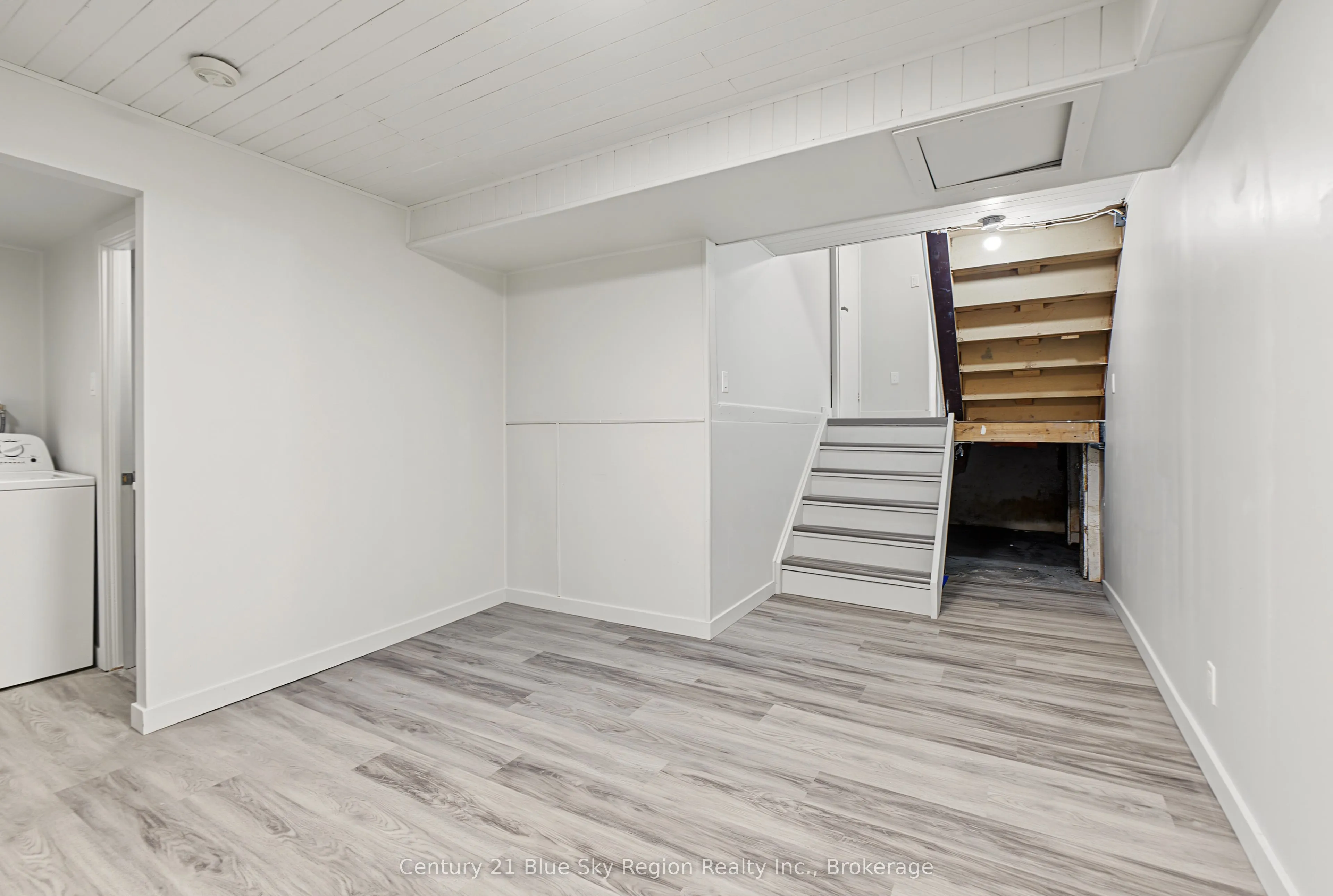 644 Lakeshore Drive #24