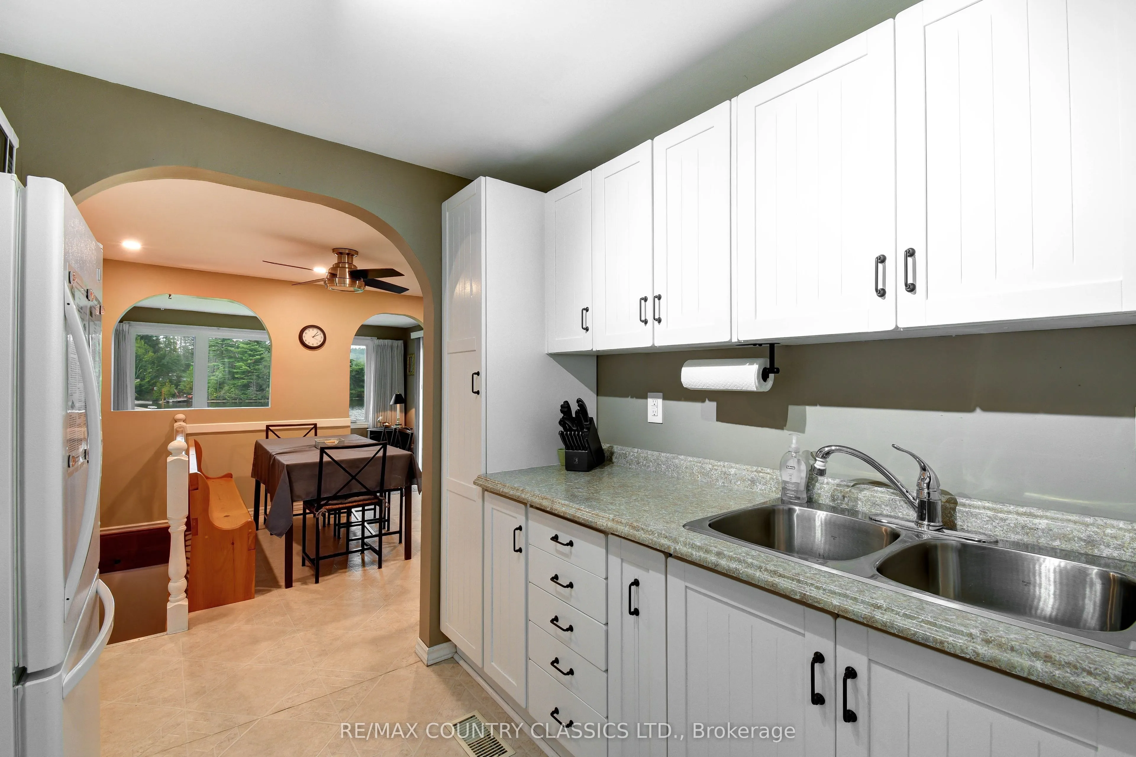 1055 Burleigh Road