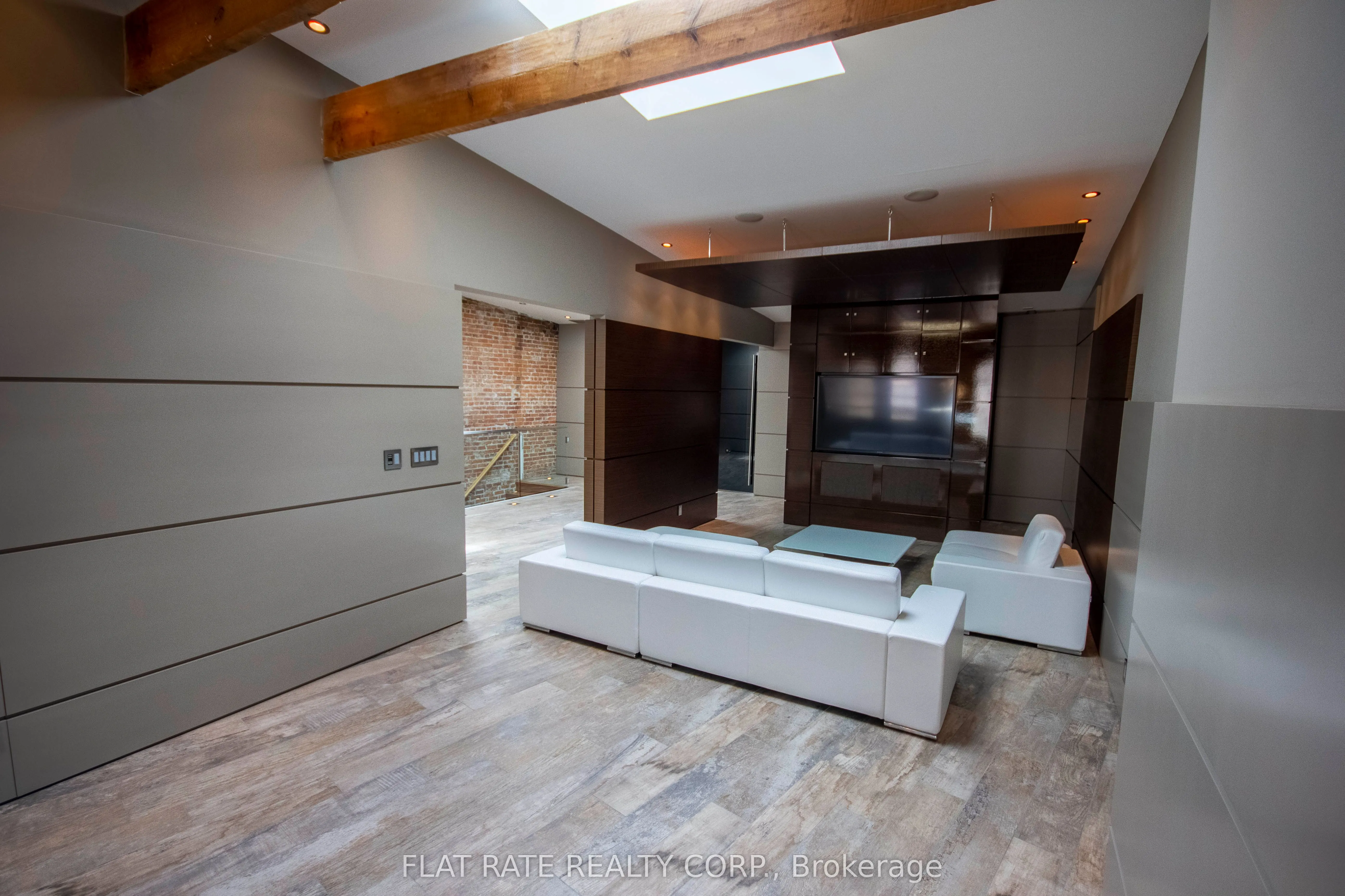 139-141 HUNTER Street W