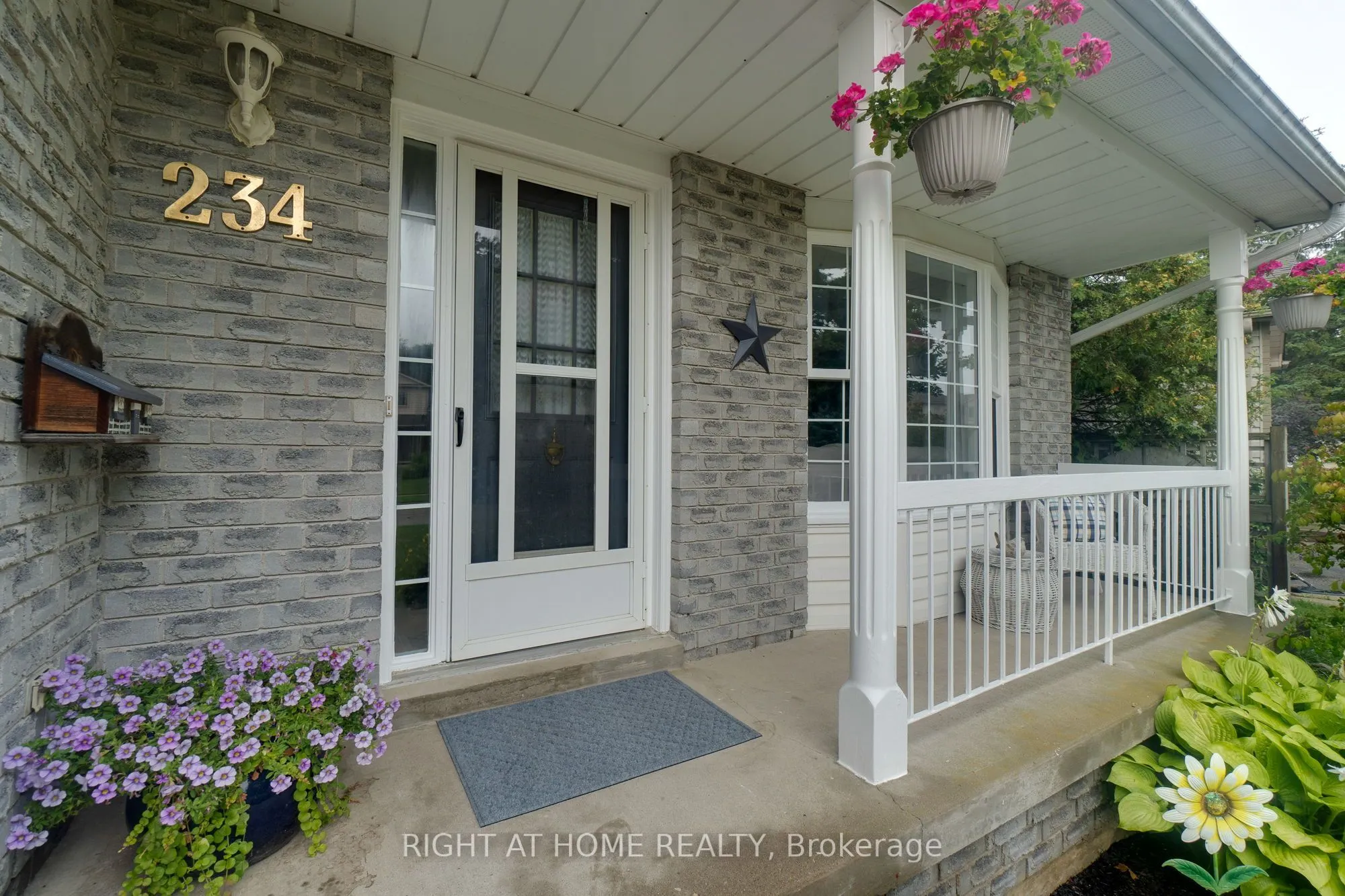 234 Philip Court W