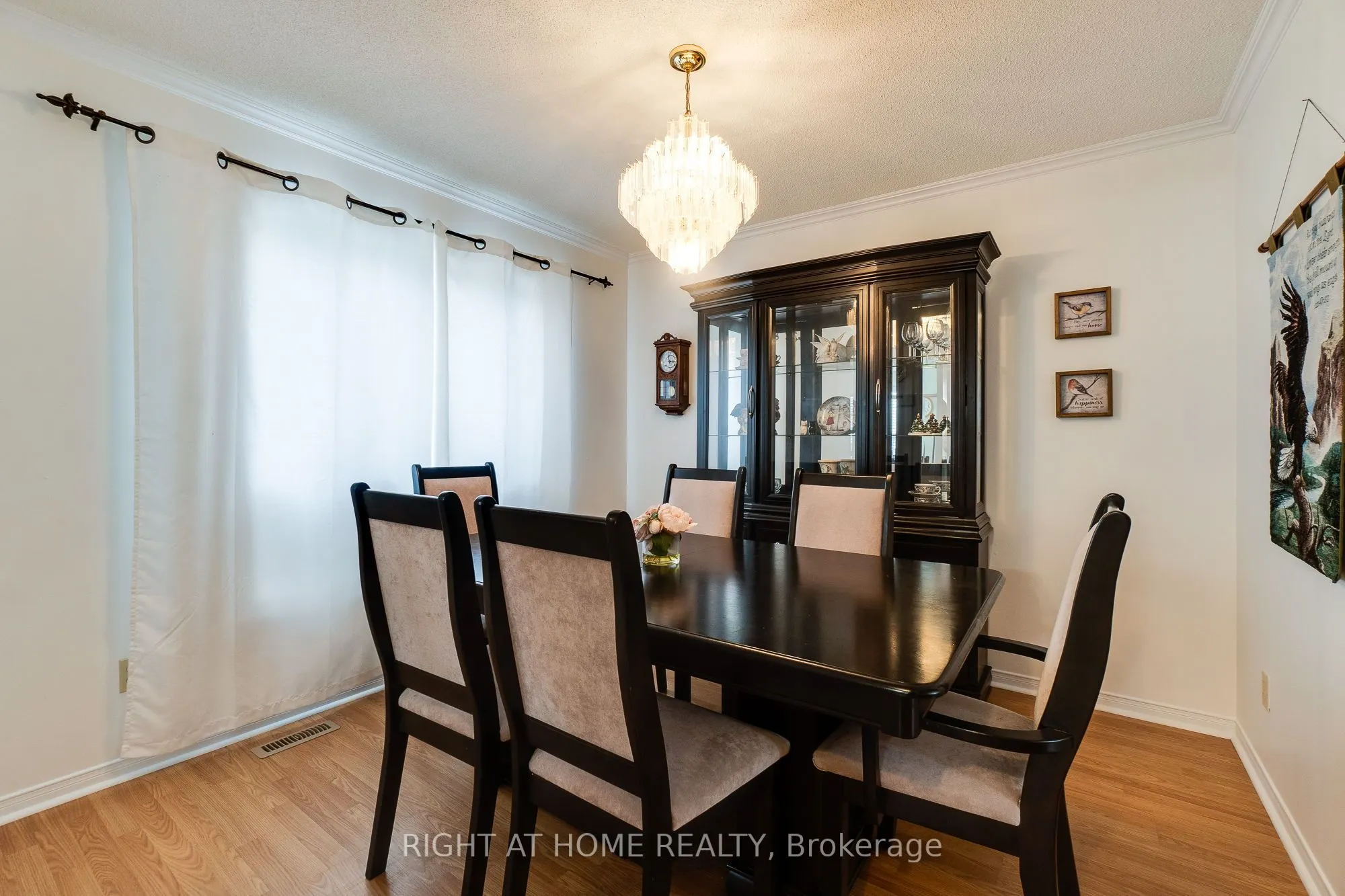234 Philip Court W