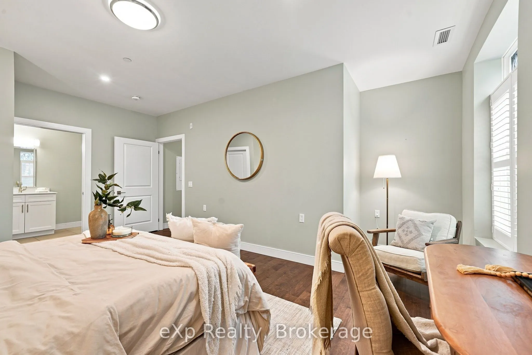135 Orr Street #103