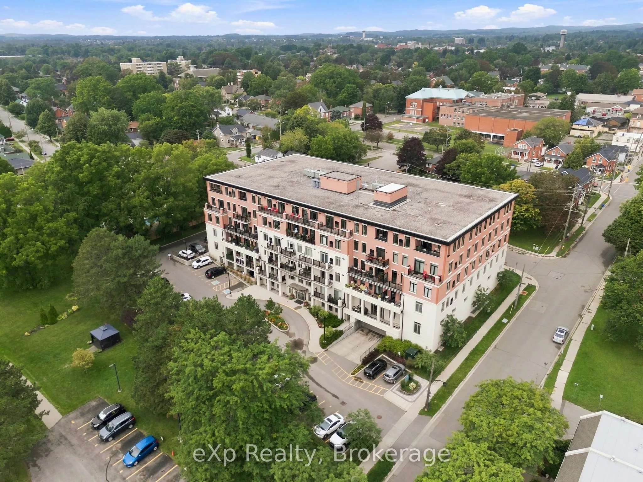 135 Orr Street #103
