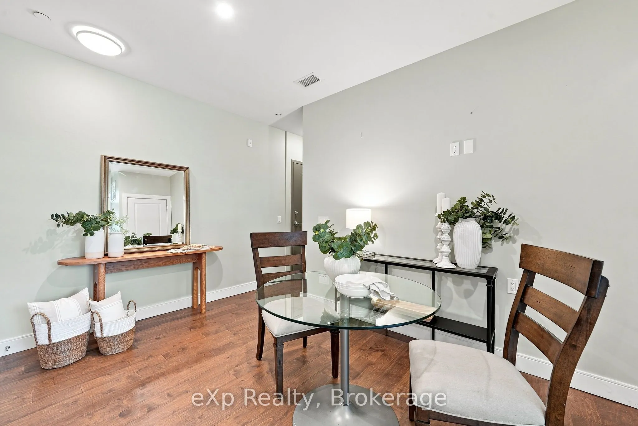 135 Orr Street #103