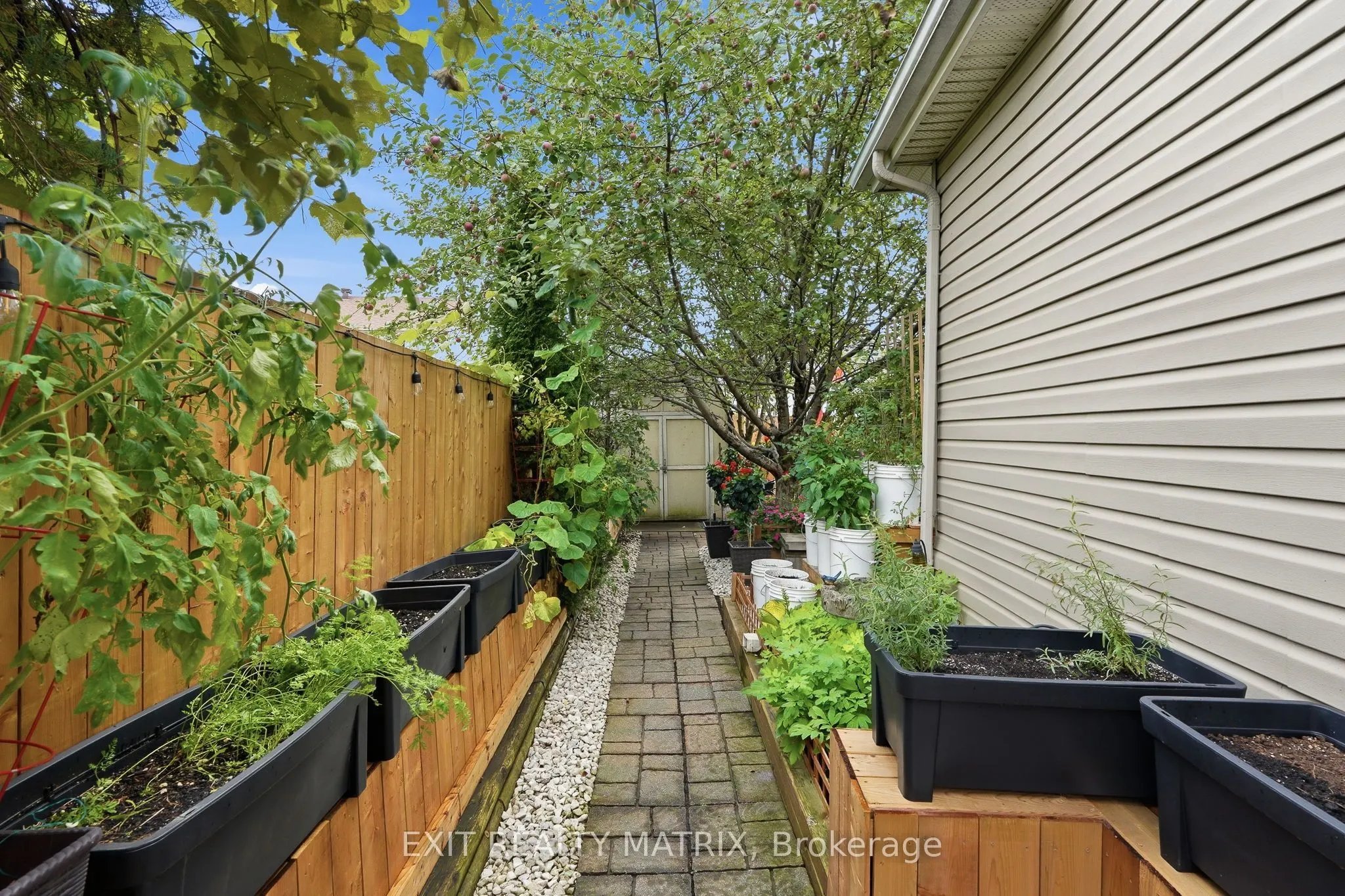 4233 Kelly Farm Drive